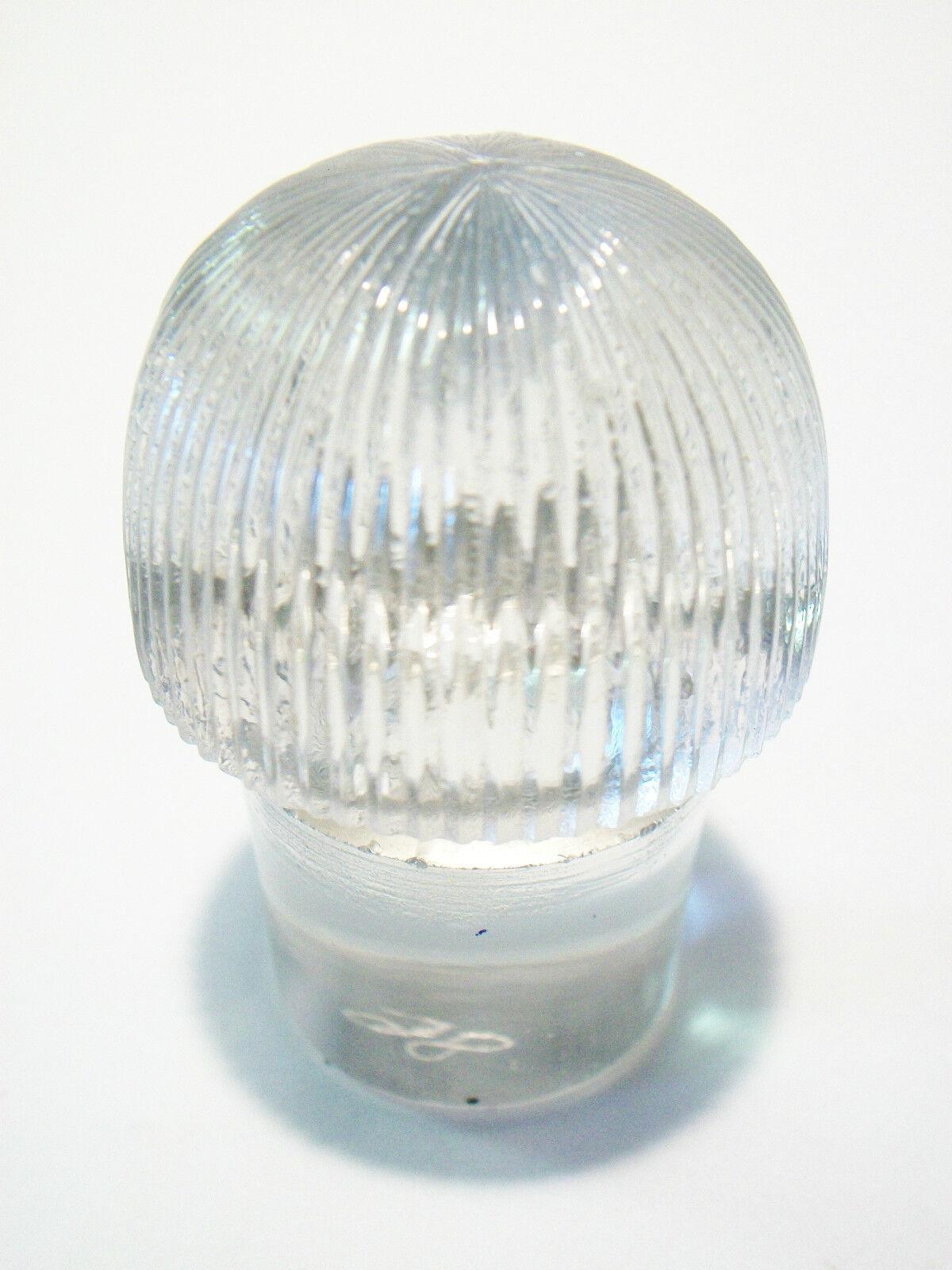 Hand-Crafted R. LALIQUE - Antique Stopper - Clear Glass - Mushroom Shape - Early 20th Century For Sale