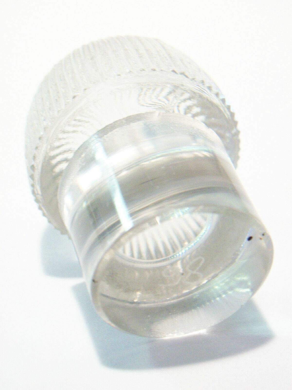 R. LALIQUE - Antique Stopper - Clear Glass - Mushroom Shape - Early 20th Century For Sale 1