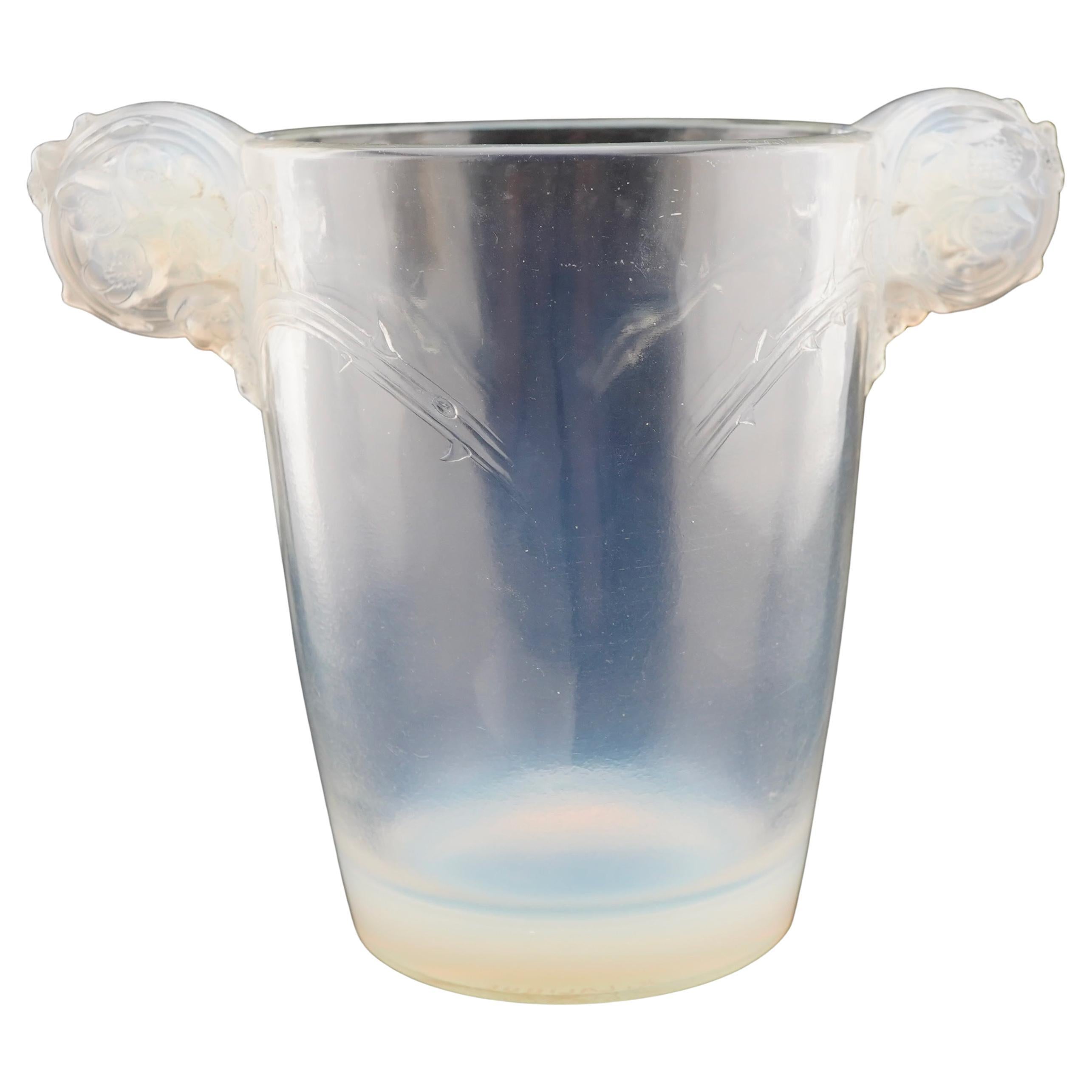 R Lalique Vaso Chamarande circ 1928