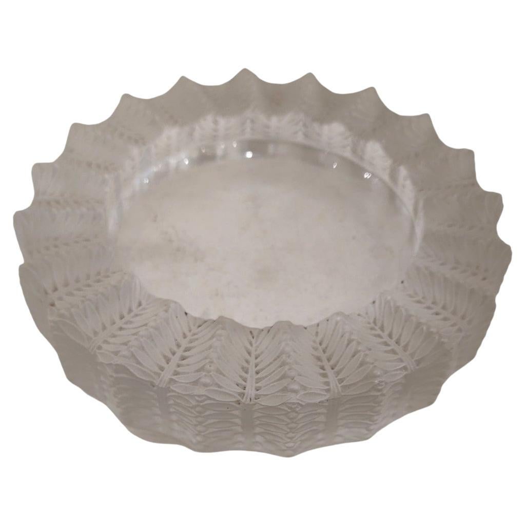 R. Lalique Clear & Frosted Crystal JAMAIQUE Ashtray, c. 1928 For Sale