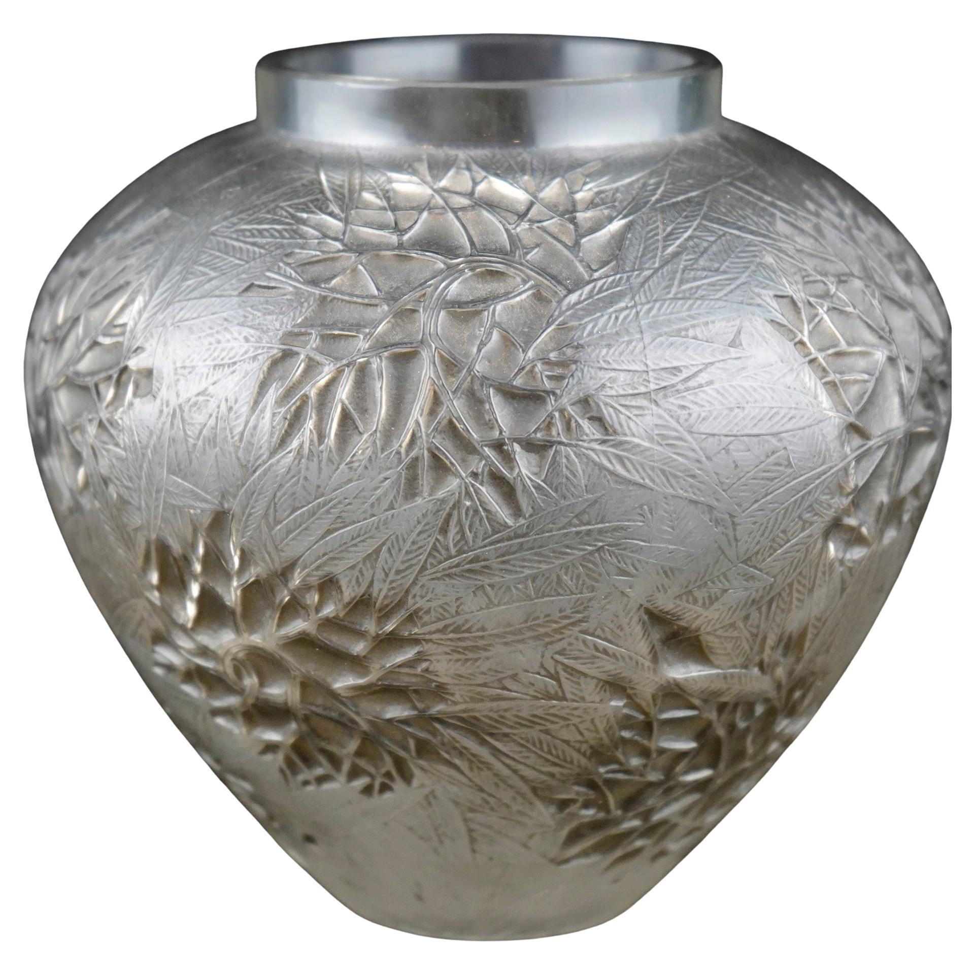 R Lalique Esterel Vase in Grey Patina, Art Deco Period