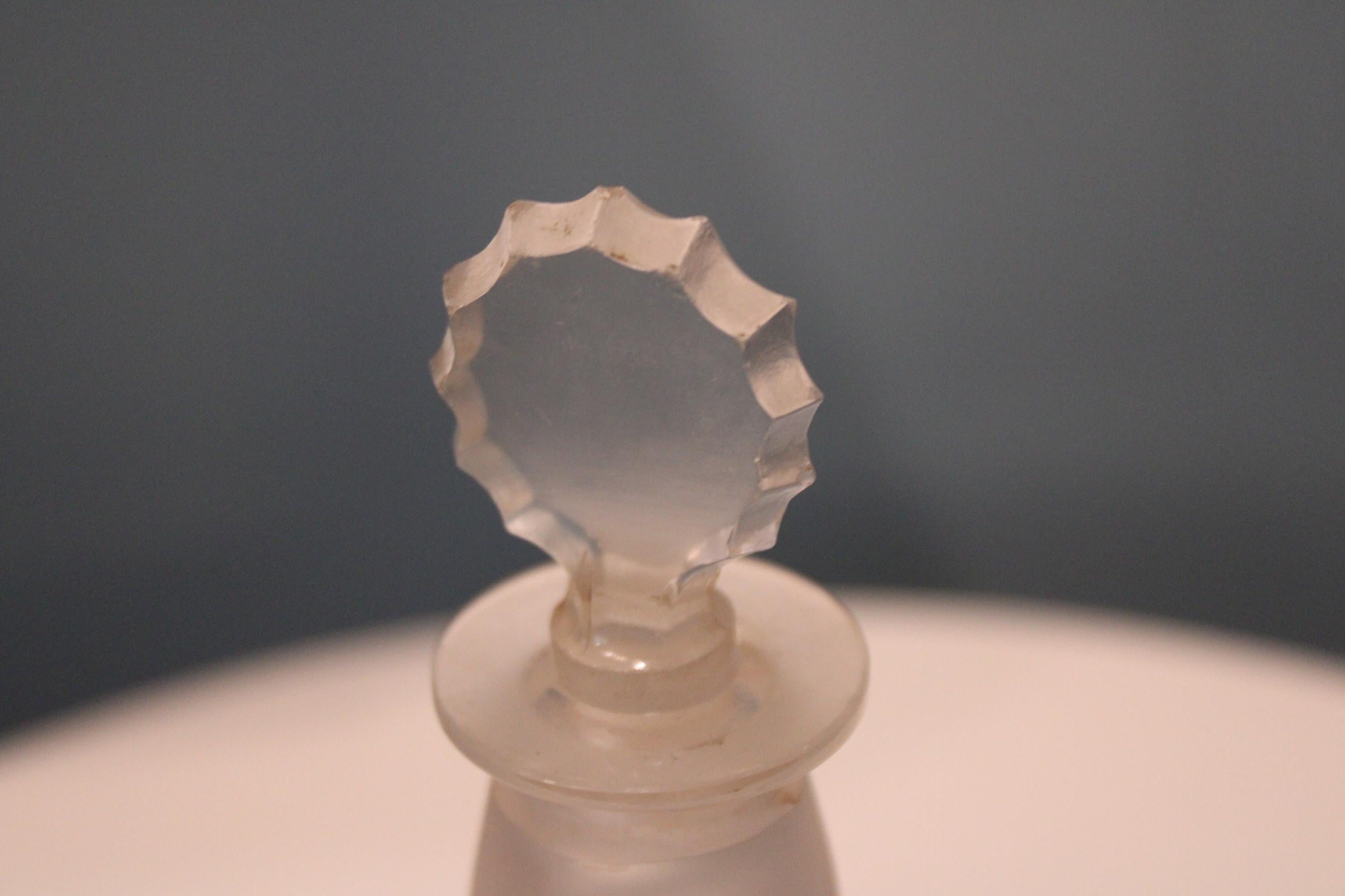 R. Lalique Glass Perfume Bottle, 20th Century For Sale 10