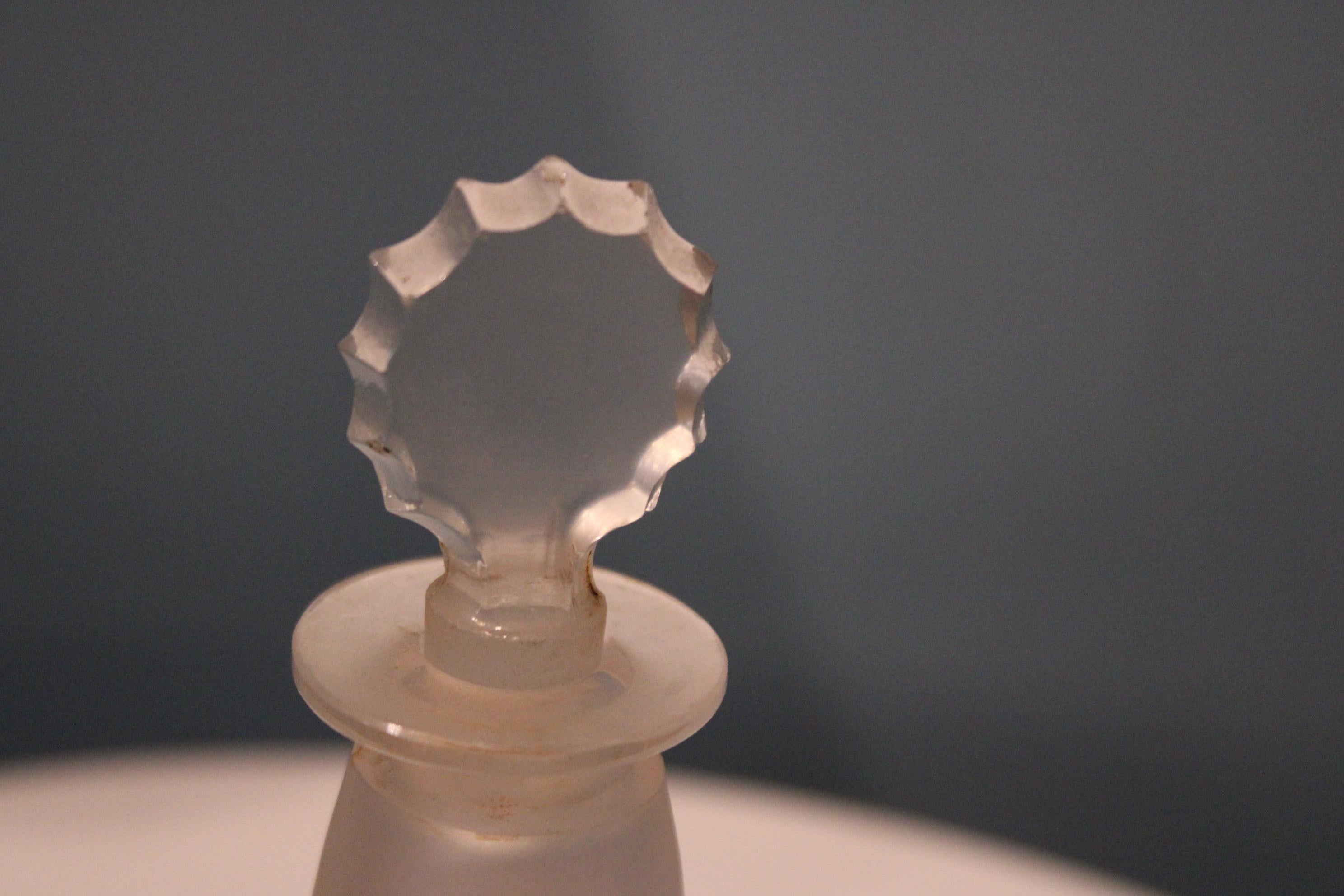 R. Lalique Glass Perfume Bottle, 20th Century For Sale 11