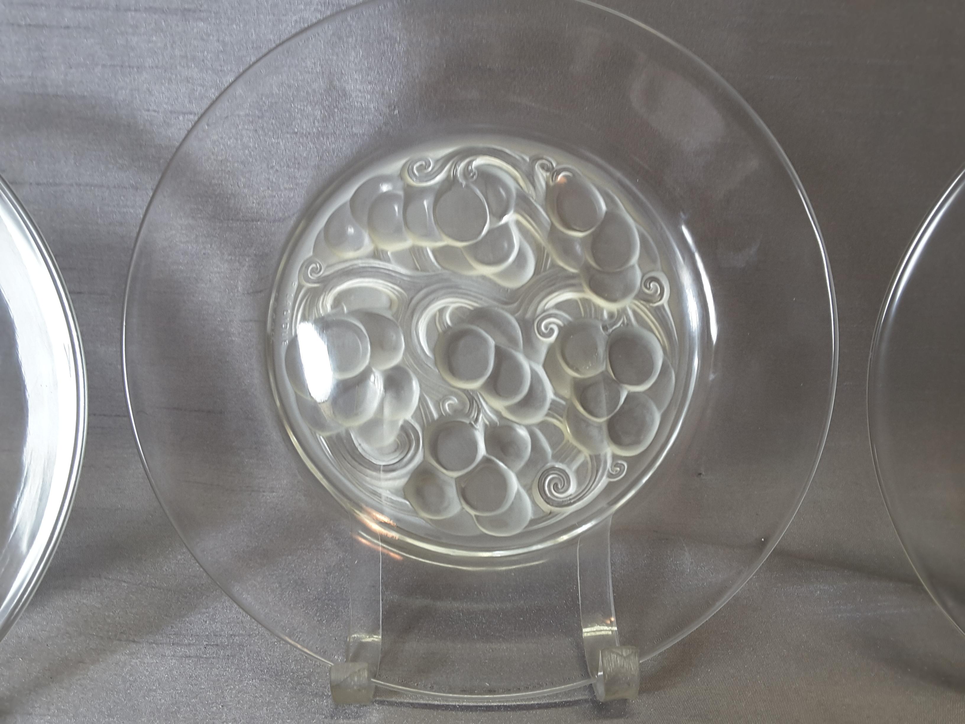 R. Lalique Marienthal Set of Six Dessert Plates In Good Condition In Ottawa, Ontario
