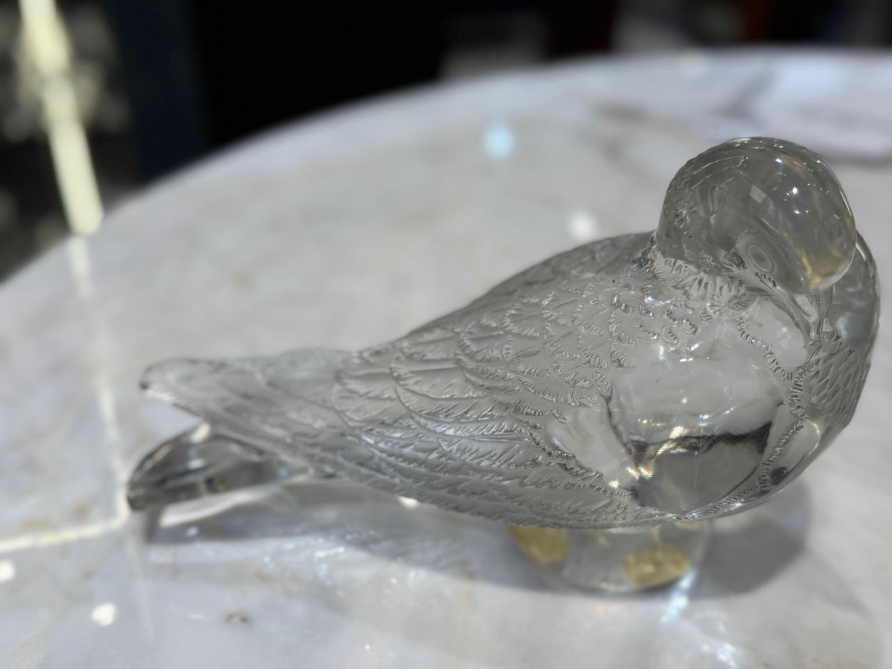 

 R Lalique ,Pigeon Vervier and Pigeon “GAND
2250€ the pair or 1190€ each 

R Lalique ,Pigeon Vervier 1190€ and R Lalique ,pigeon “GAND” 1190€ each 
Pressed molded glass.
Signed R.LALIQUE au jet de sable pieces made before 1937.
decorative motif