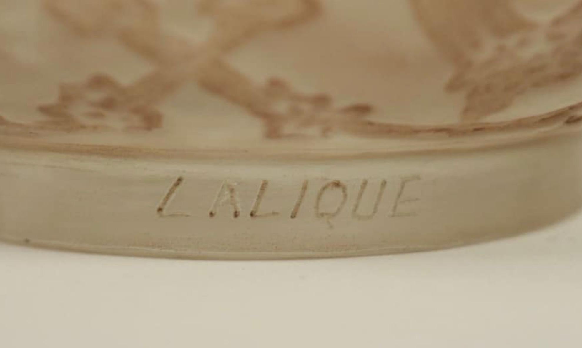 20th Century R Lalique, Vase Six Figurines Et Masques