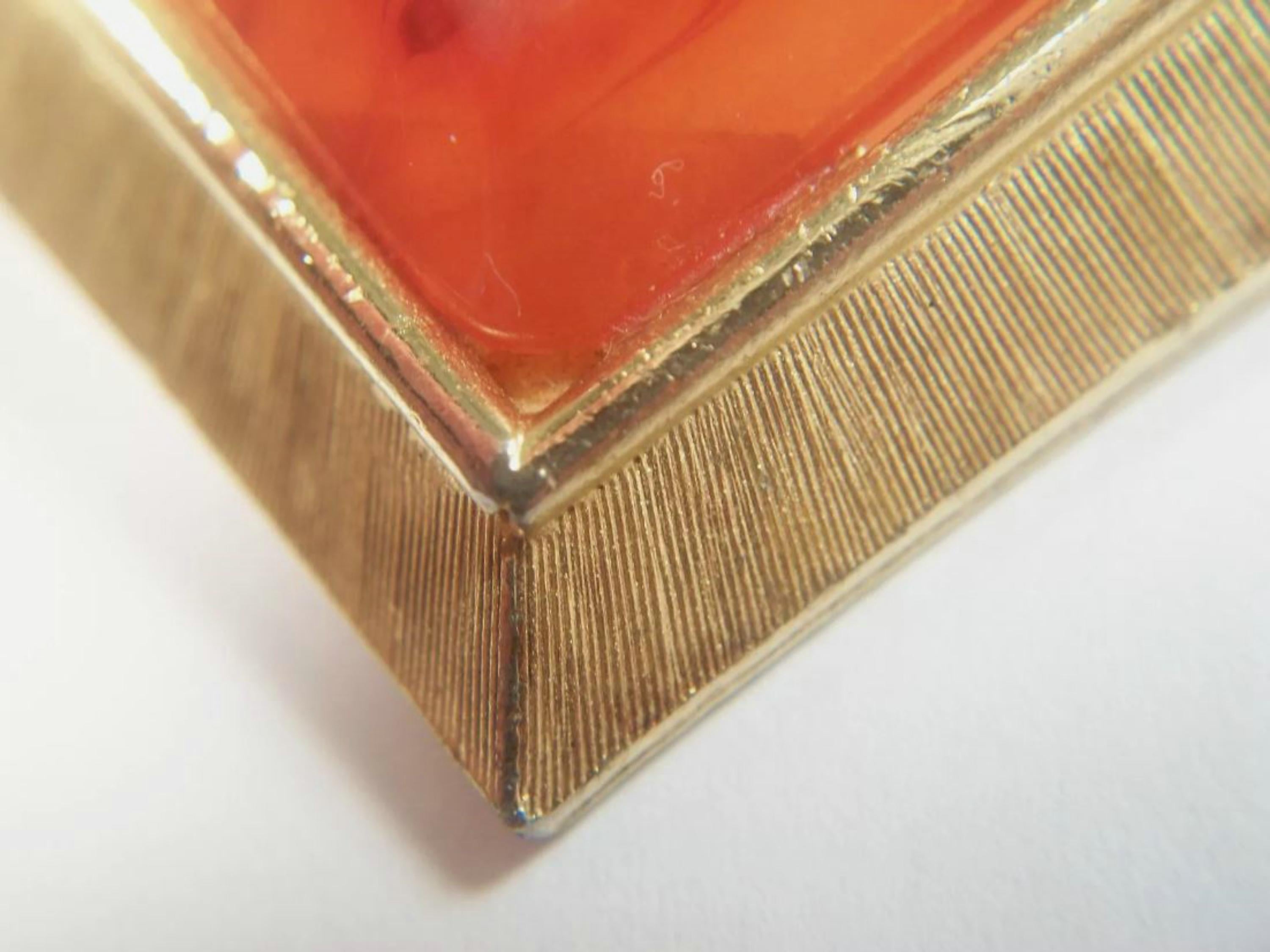 R. MANDLE - Vintage Faux Amber & Gold Tone Brooch - Signed - Late 20th Century For Sale 3