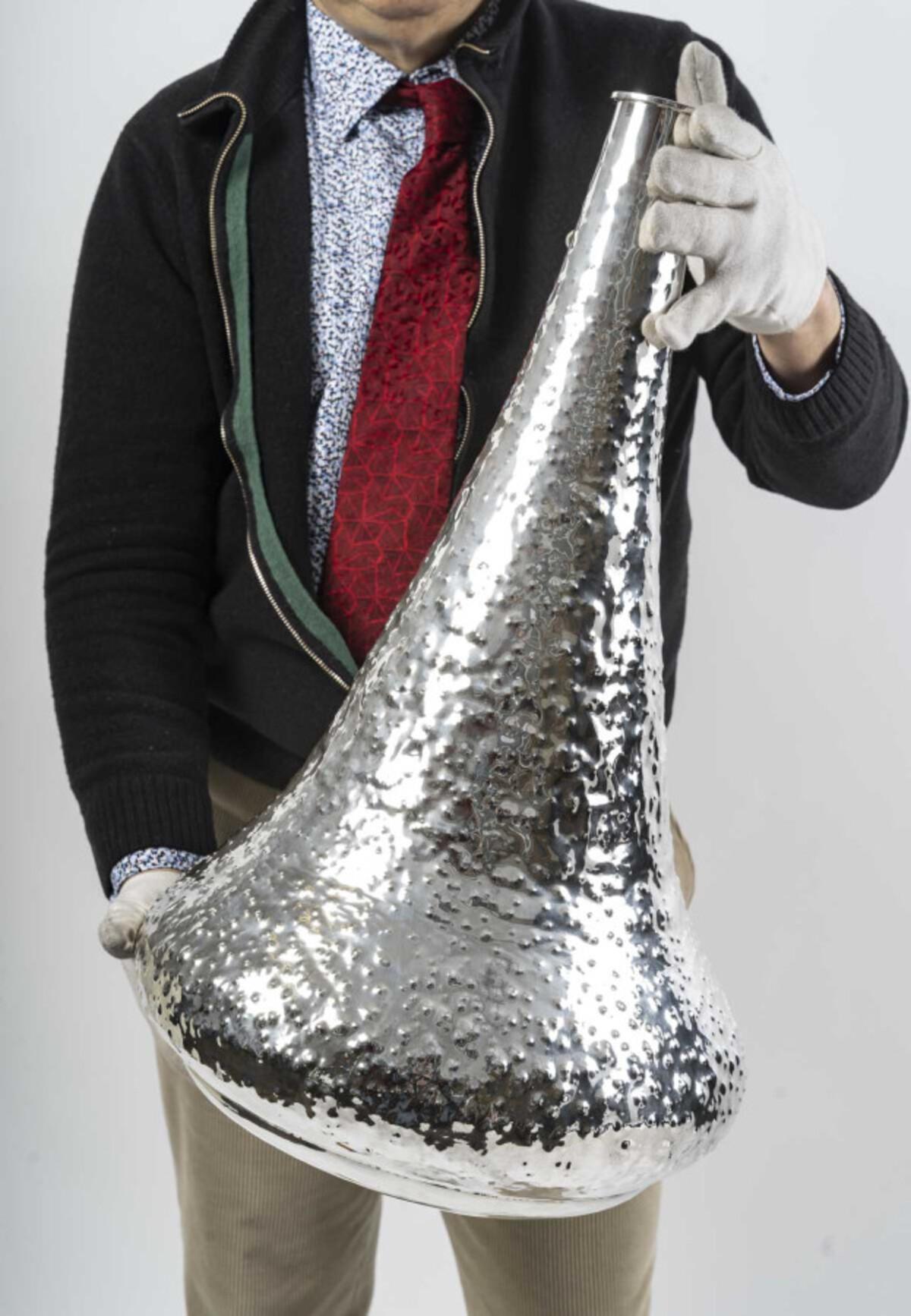 R. VALLE – Large 20th Century Solid Silver Vase – Northern Italy For Sale 14