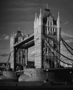 2000 R Von Gotz 'Tower Bridge, London' Fotografie Schwarz-Weiß-Deutschland Offset 