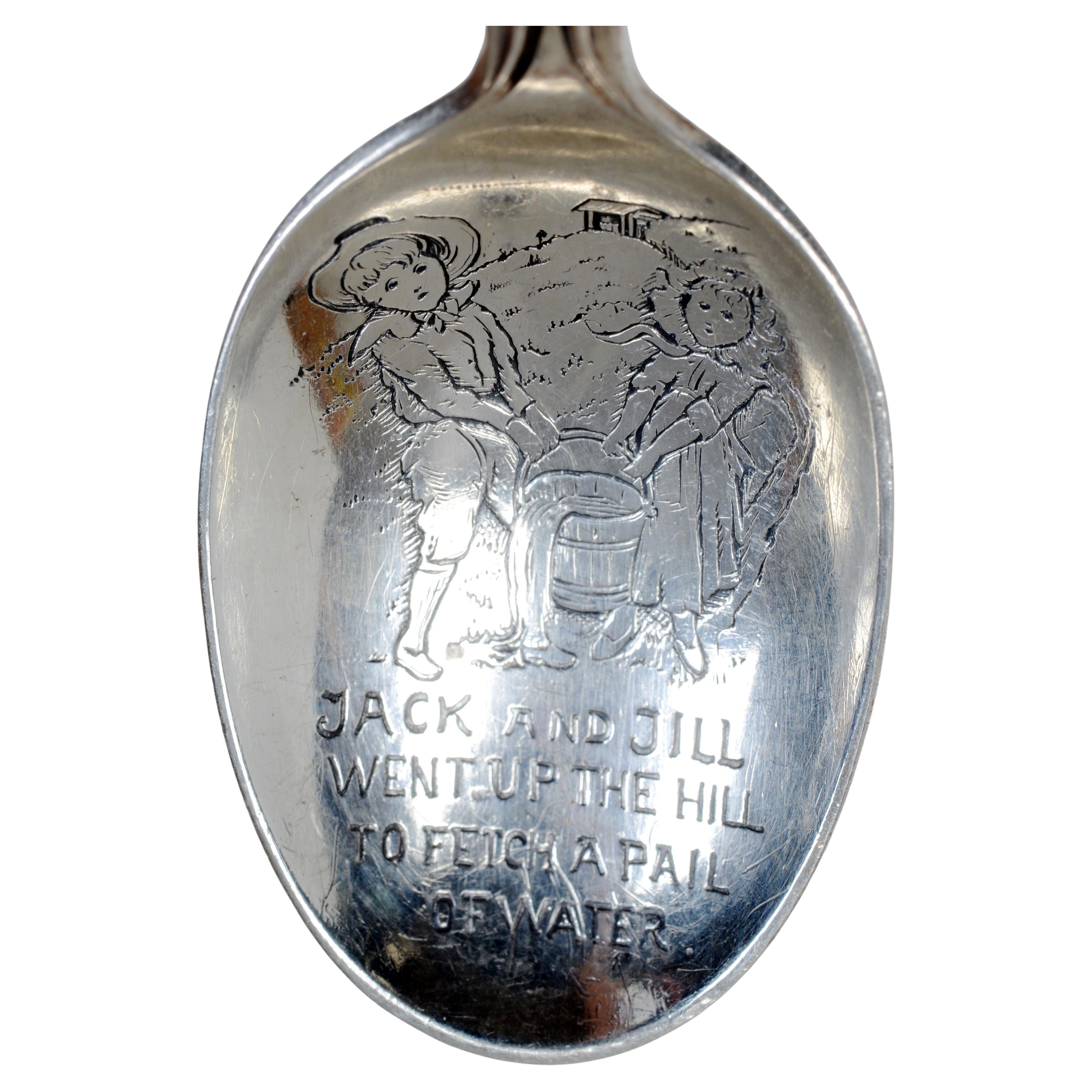 Art Nouveau R. Cucchiaio per bambini a manico curvo SS di Wallace & Sons con ciotola incisa 