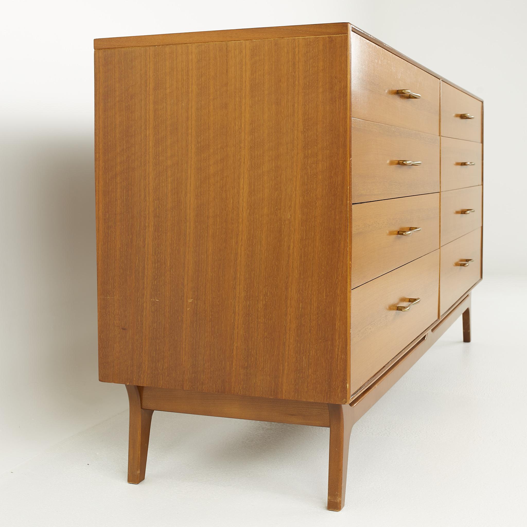 American R-Way Mid Century 8-Drawer Lowboy Dresser