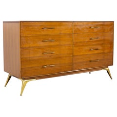 R-Way Dresser Lowboy Mid Century en noyer et laiton