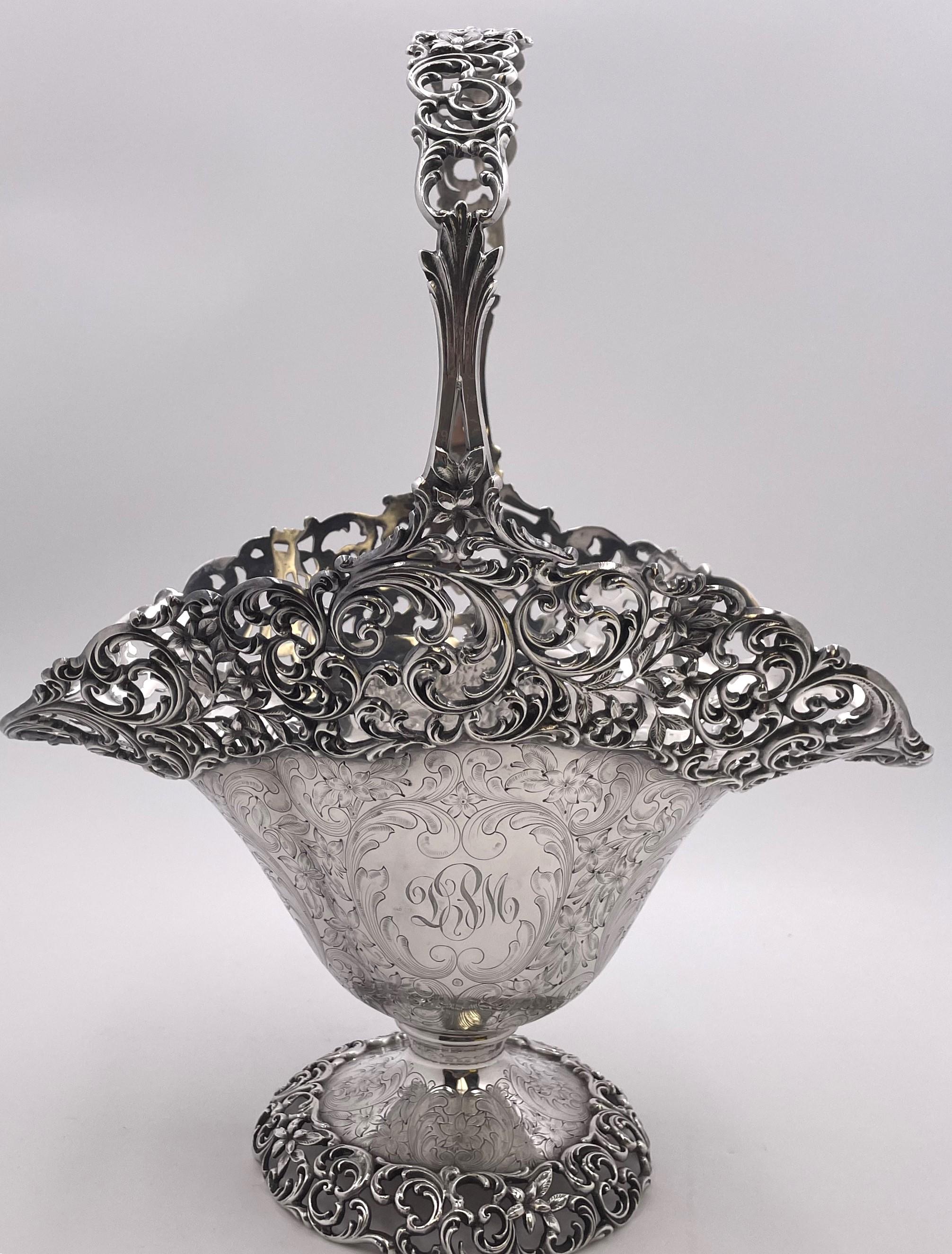 R Williams Jarrón/cesta nupcial de plata de ley de estilo Art Nouveau Principios del siglo XX en Bueno estado para la venta en New York, NY
