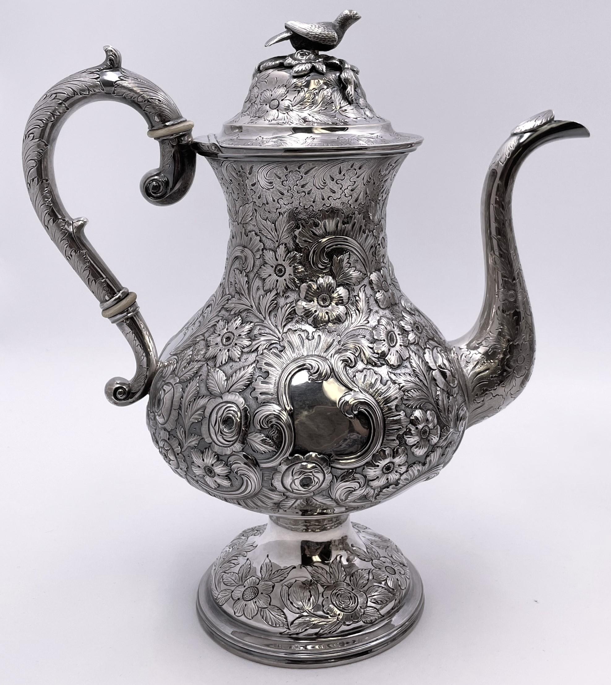 Argent R. Service à thé et à café 6 pièces en A. Silver Repousse de château architectural en vente