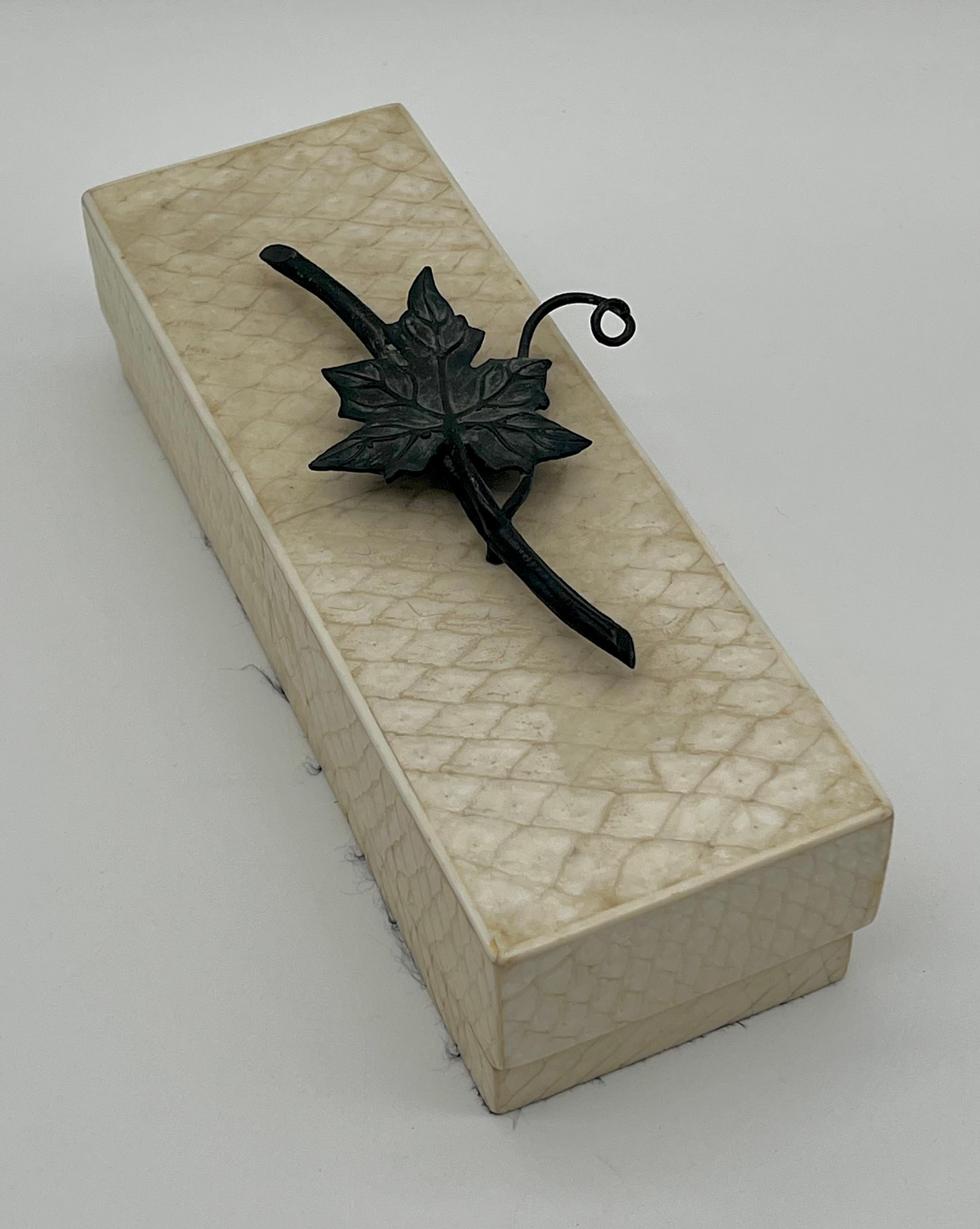 Art déco R & Y Augousti Paris France Applied Ivy Snakeskin Decorative Table Box en vente
