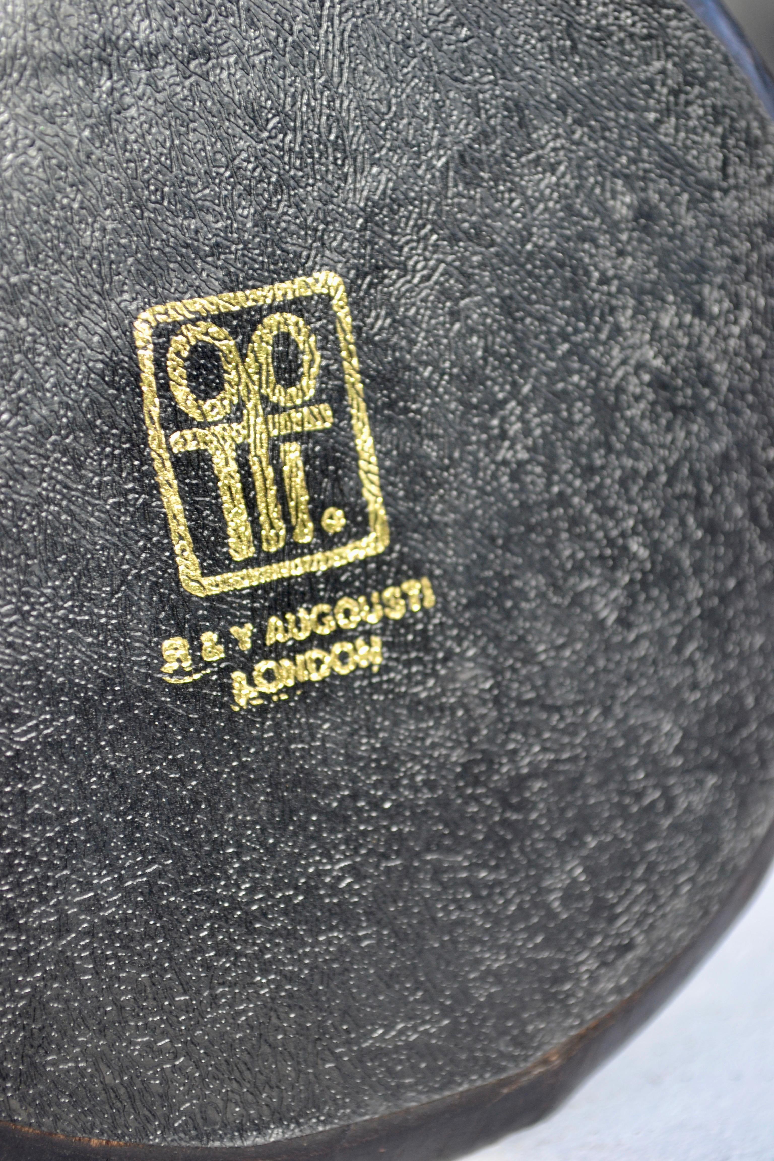 R & Y Augousti — Shagreen and Wood Sculptural Candleholder in vendita 1