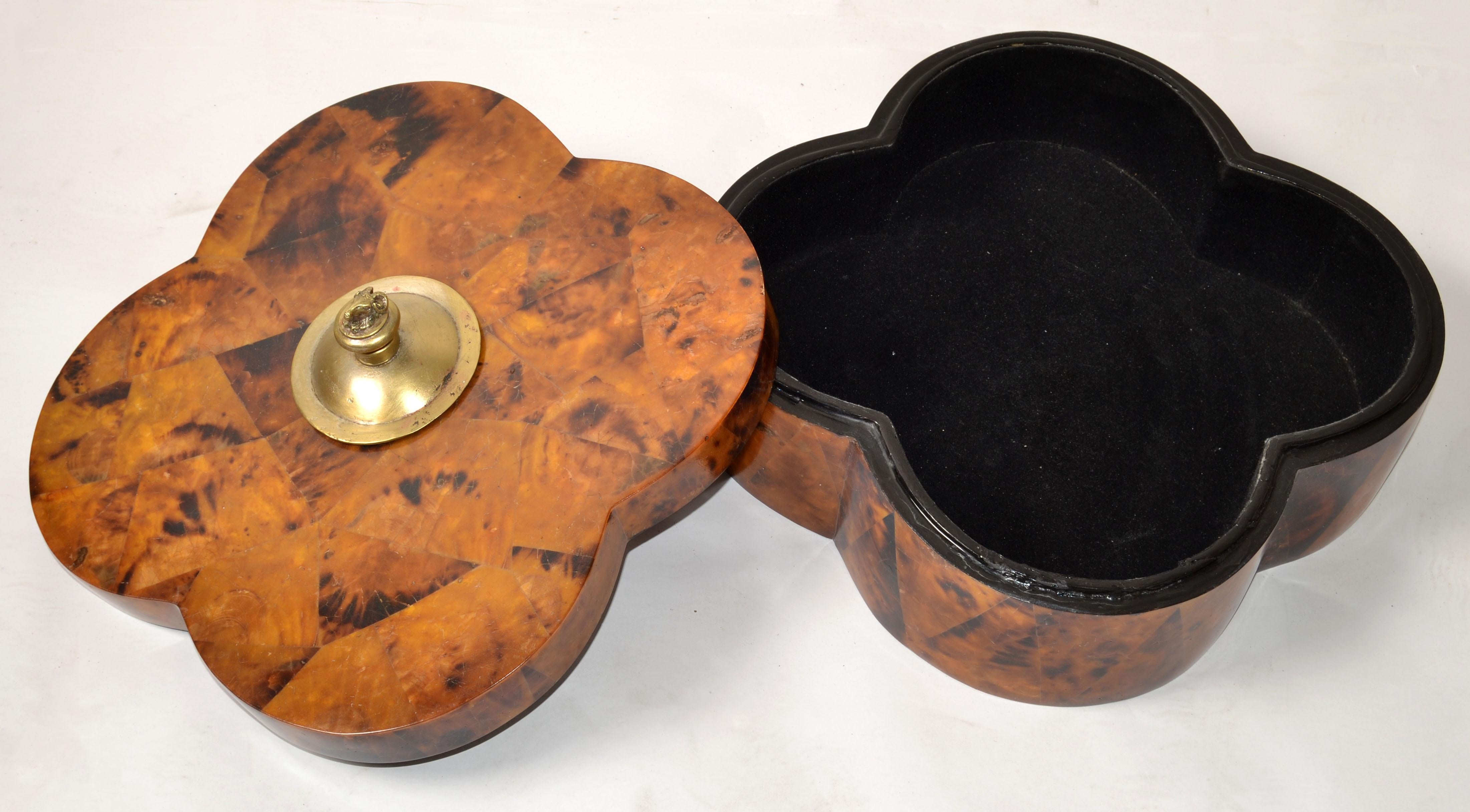 Francese R & Y Augousti Scatola decorativa per gioielli Foglie di tabacco Legno duro Bronzo Stambecco in vendita