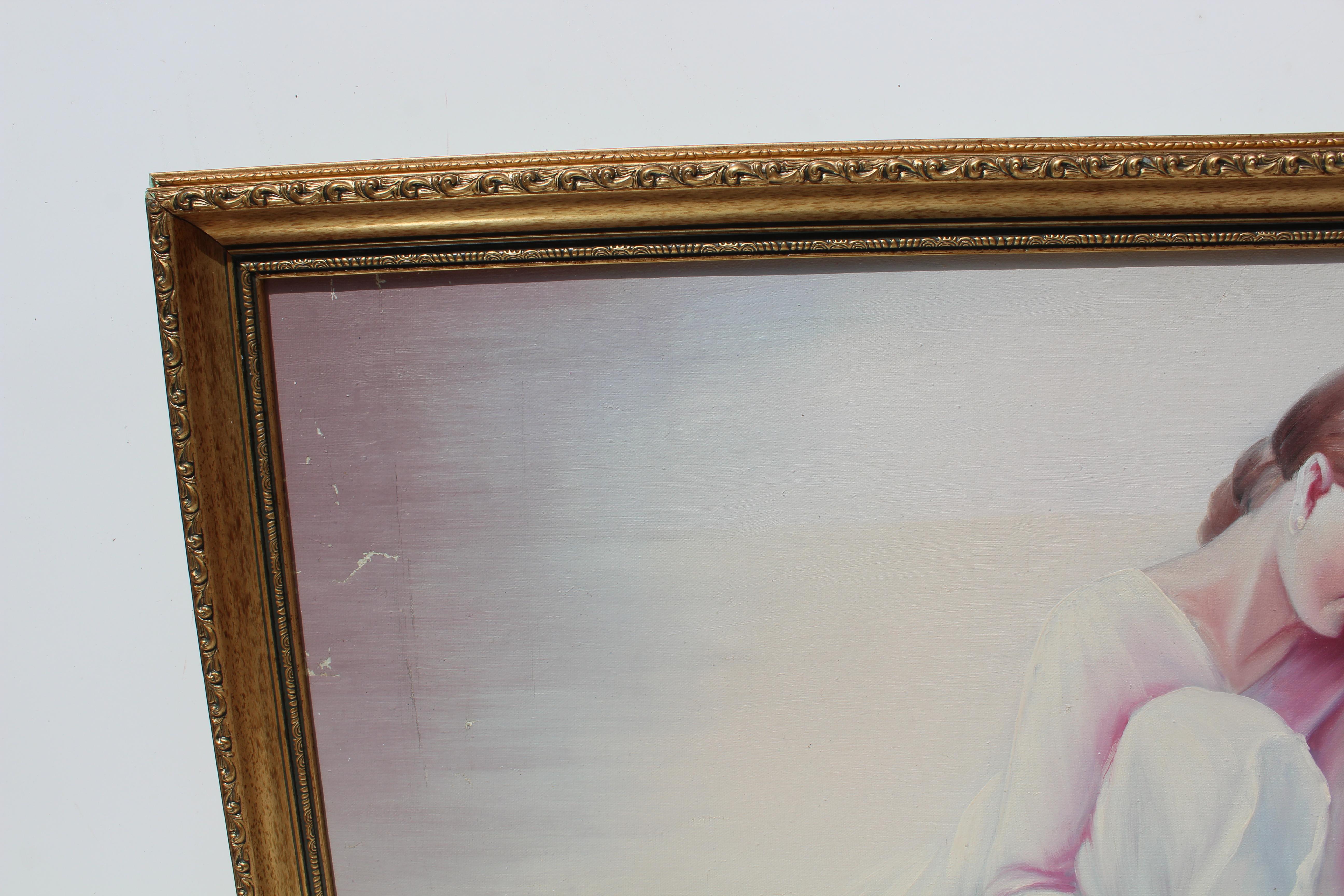 Dies ist ein Original-Ölgemälde auf Leinwand von R. Young, das eine Ballerina zeigt, die auf dem Boden sitzt und Spitzenschuhe trägt.

Signiert in der rechten unteren Ecke R. Young. Das Gemälde hat einige kleinere Abplatzungen. Bitte sehen Sie die