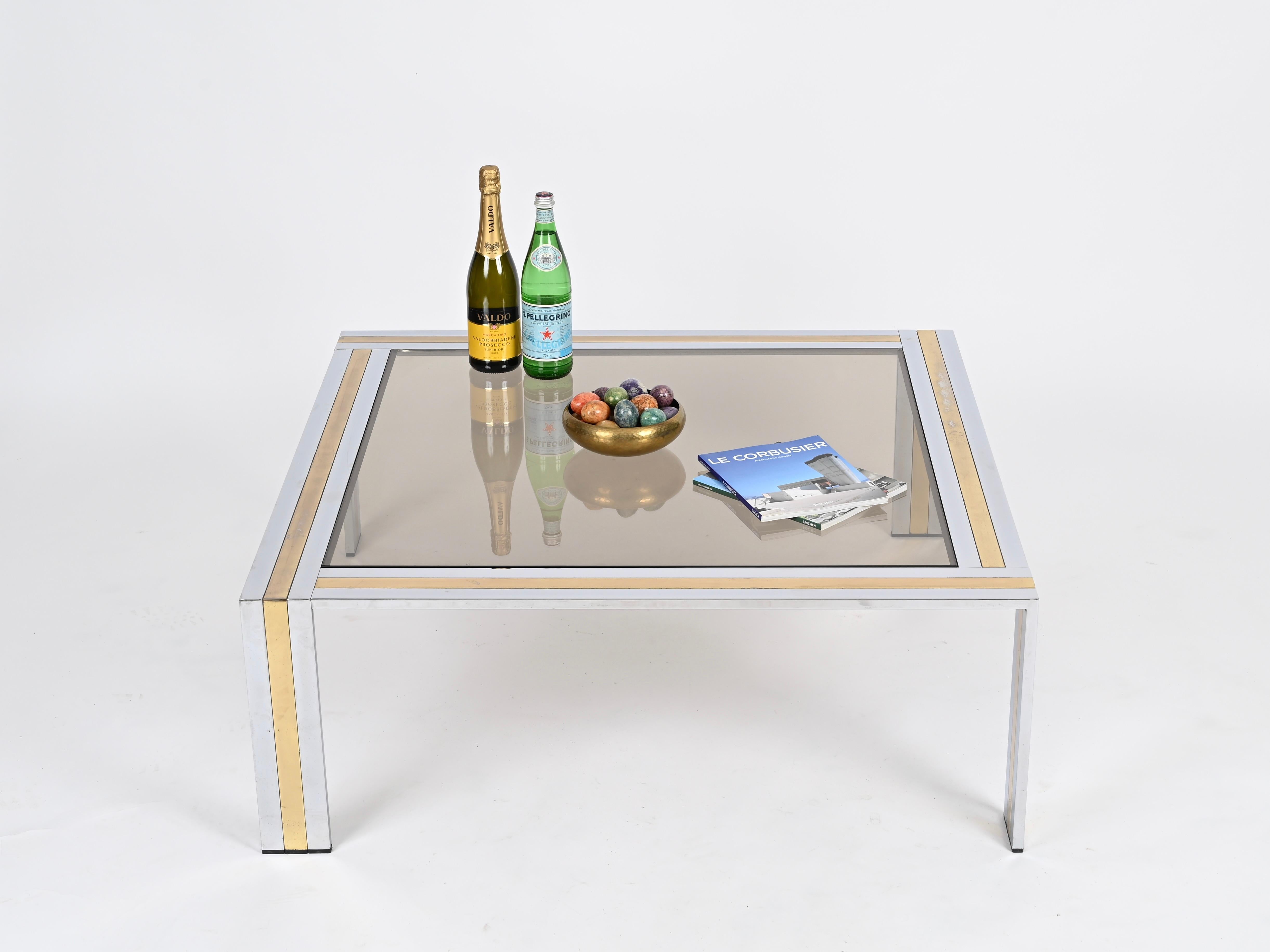 Grande table basse carrée R. Zevi en laiton, chrome et verre fumé, Italie 1970 en vente 8
