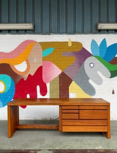 R05 A desk by Pierre Chapo