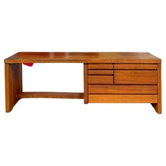 R05 A desk by Pierre Chapo