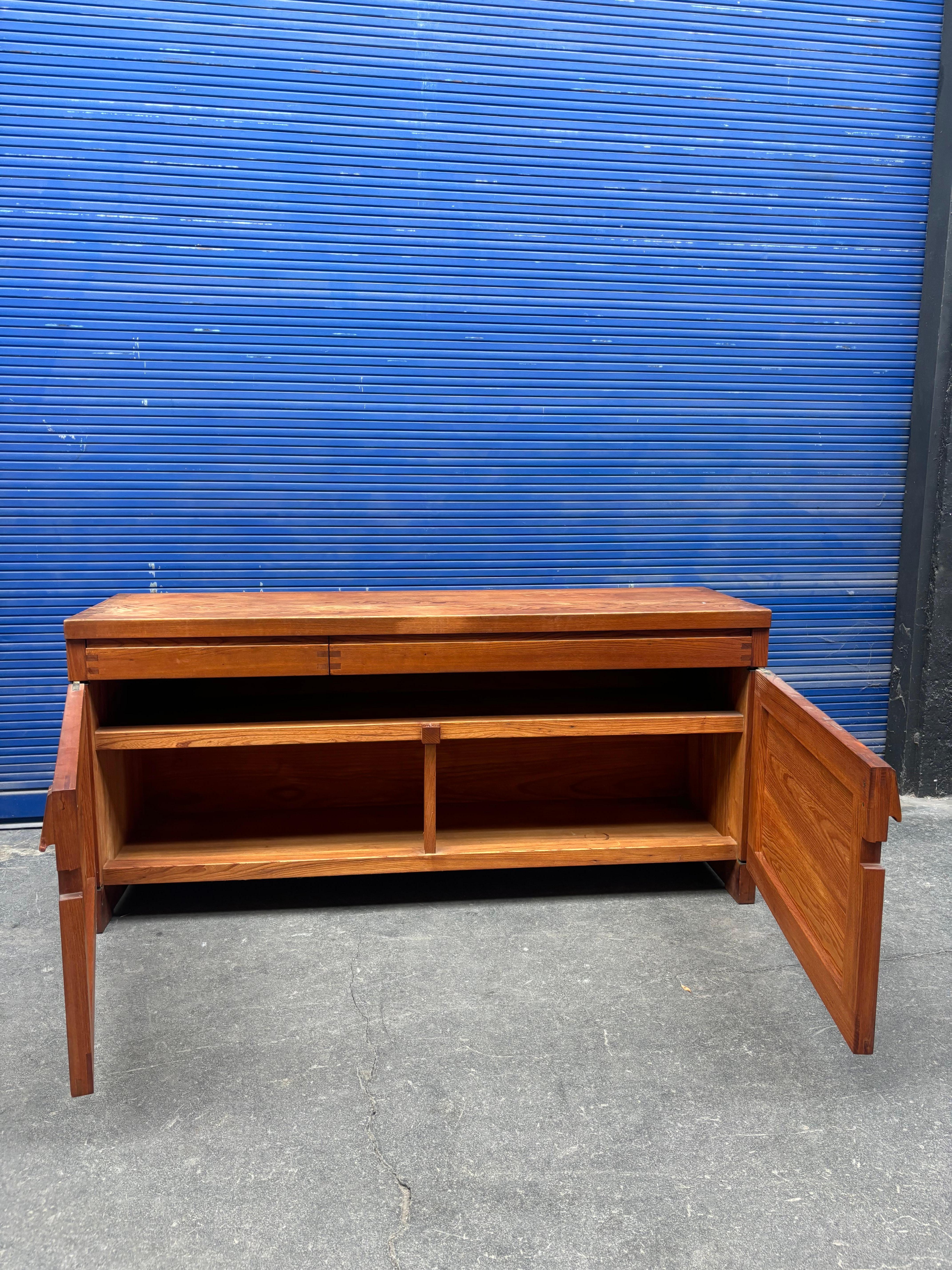 Buffet R08 par Pierre Chapo en vente 8