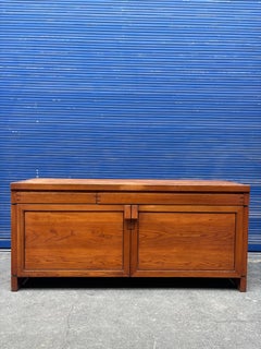 R08 Anrichte von Pierre Chapo