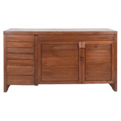 R13 Credenza originale in legno di olmo con 8 cassetti e 2 ante, di Pierre Chapo, Francia, 1960