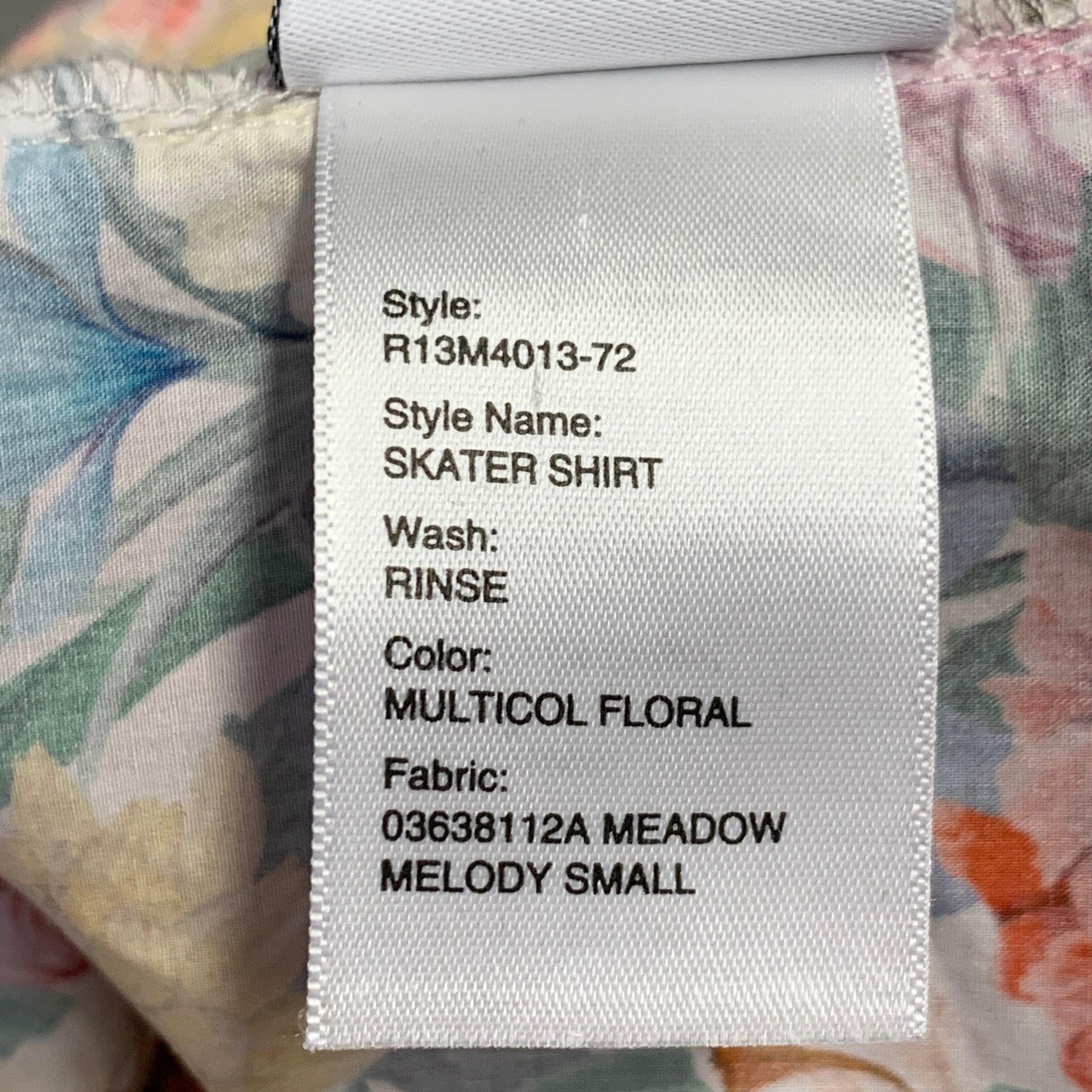 R13 SS18 Taille XL Chemise patineuse à manches courtes en coton à fleurs multicolores à une poche en vente 3