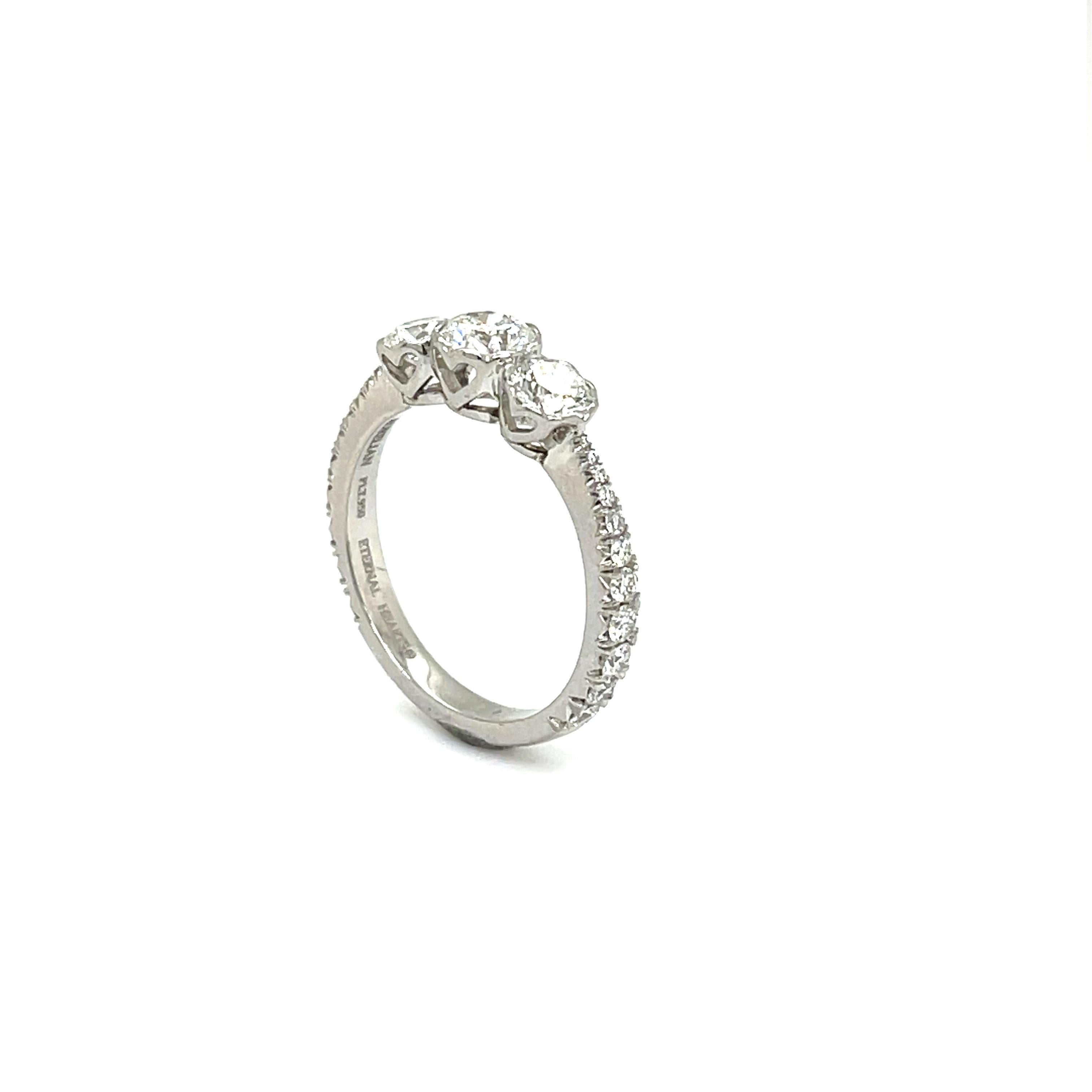 R32-101 - ETERNAL HEARTS Platinum Ring with Diamonds For Sale 2