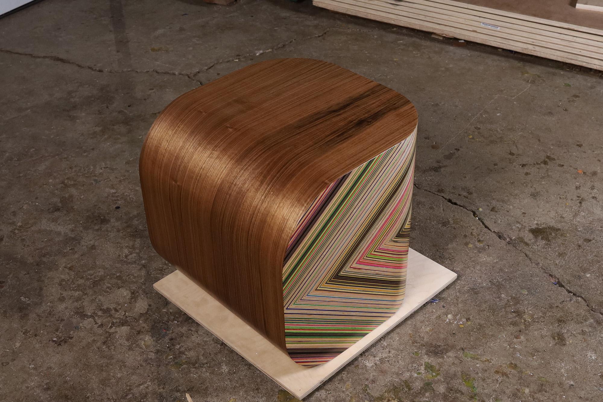 'R5' End Table For Sale 4