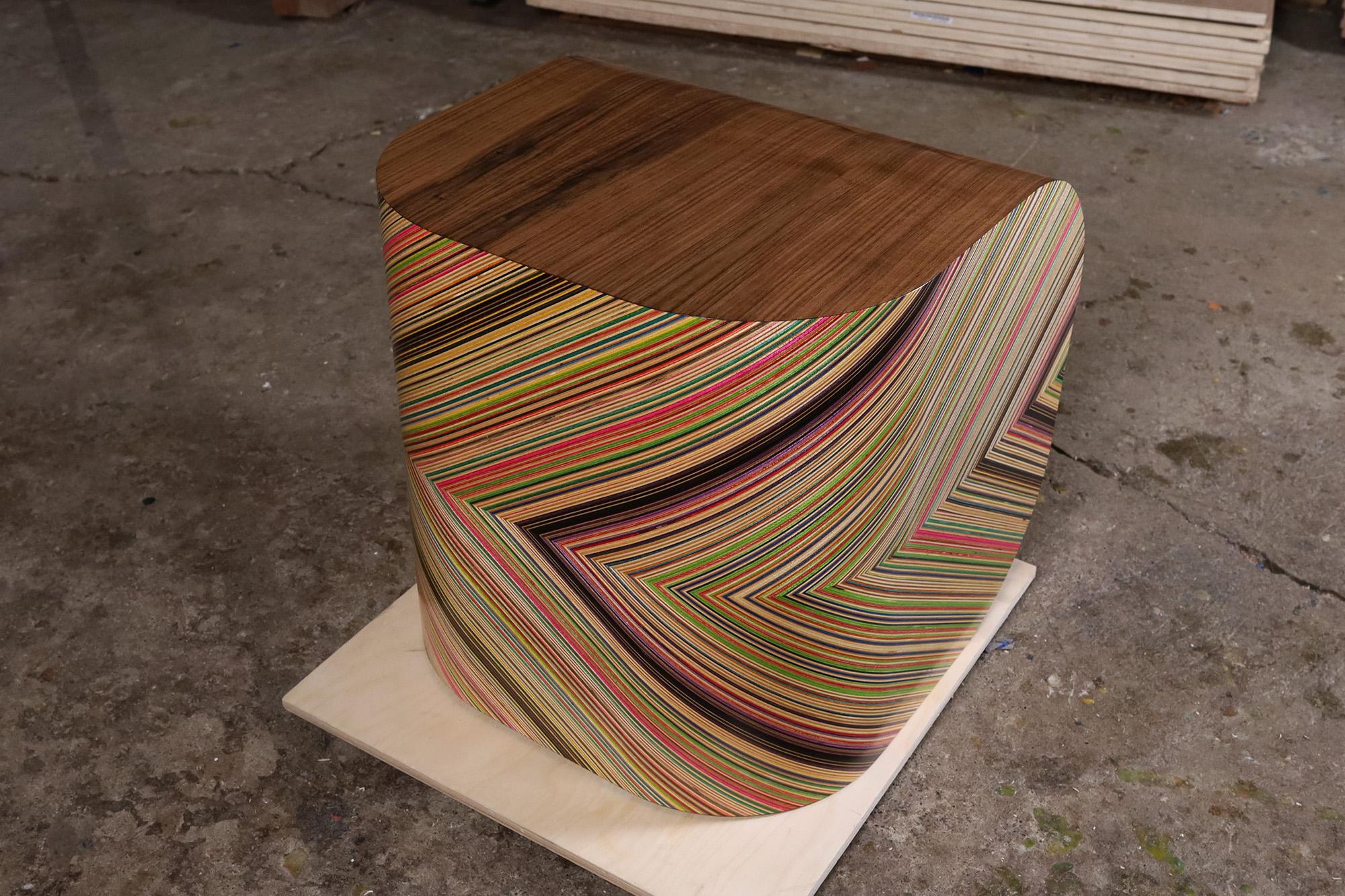'R5' End Table For Sale 6
