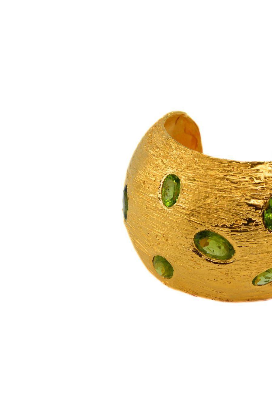RA Kollektion Manschette - vergoldete Bronze mit Peridots Damen im Angebot