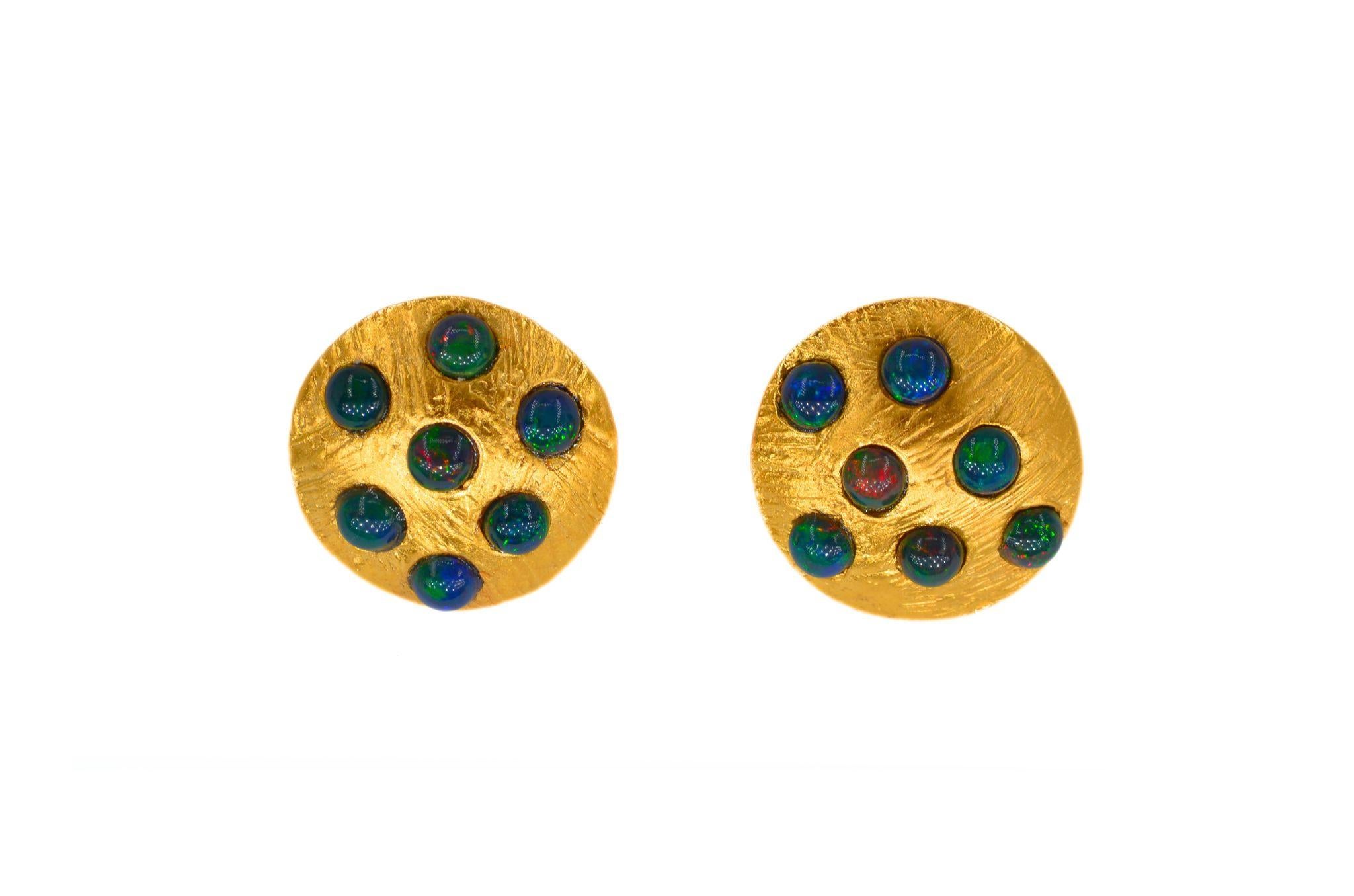 RA Collection Earrings 
Gold-Plated Bronze with Opals Stones 
Handmade Lost-Wax Casting
Bronze plated in 24-karat gold all over
14 opals of 7,38 carats
Unique Piece 
Spain 