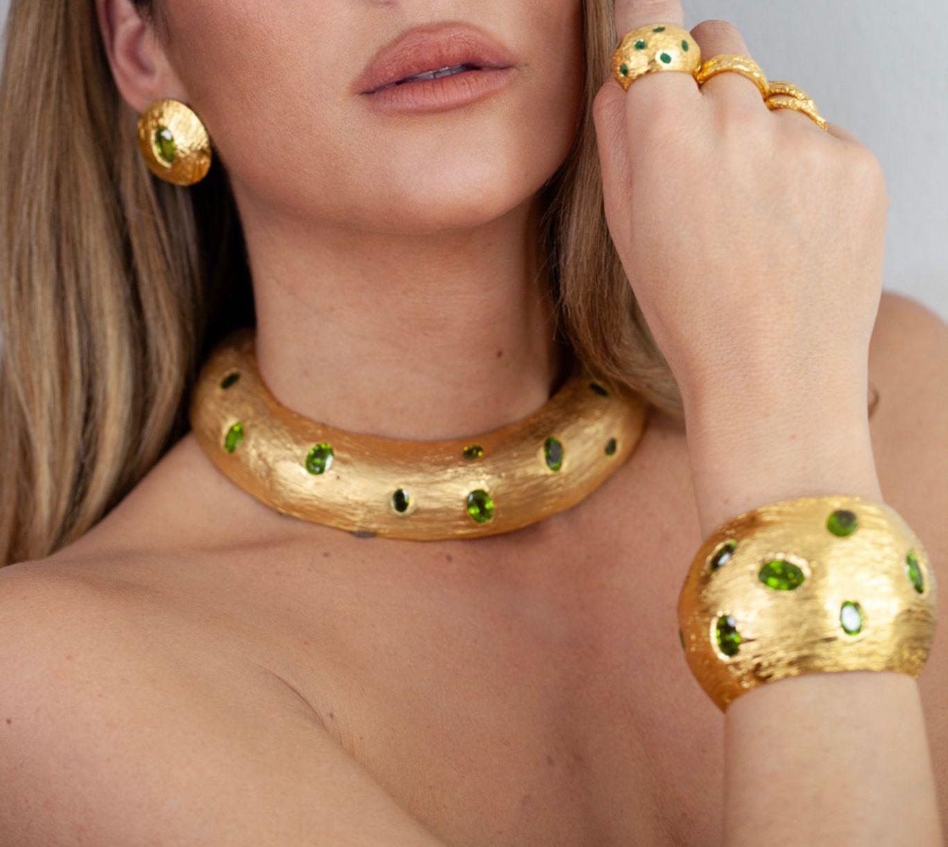 RA Collection Earrings - Gold-Plated Bronze with Peridots In New Condition For Sale In PARIS, FR
