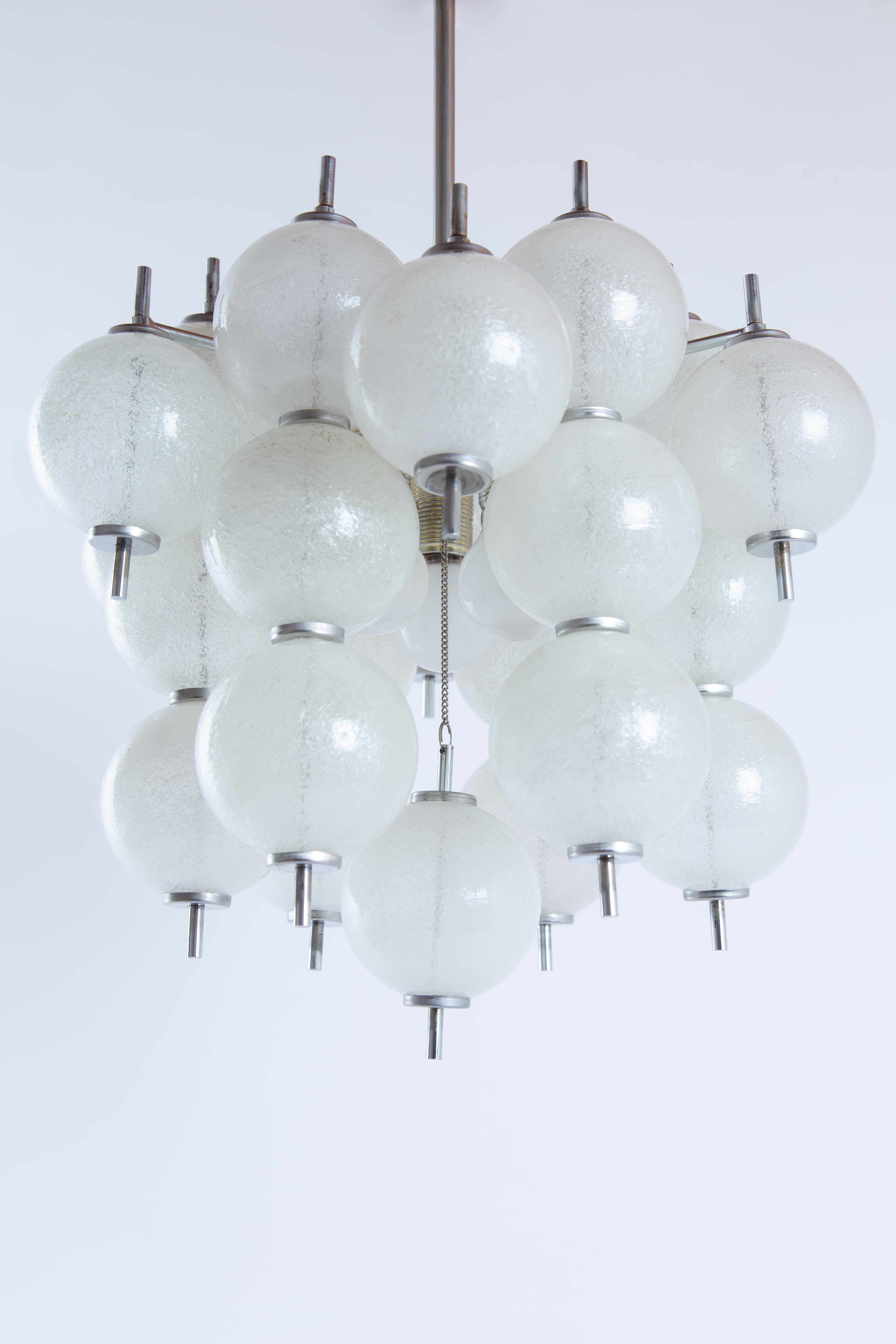 RAAK Amsterdam Bal Lamp 25 Glass Bal Hanging Lamp In Good Condition For Sale In LA Arnhem, NL