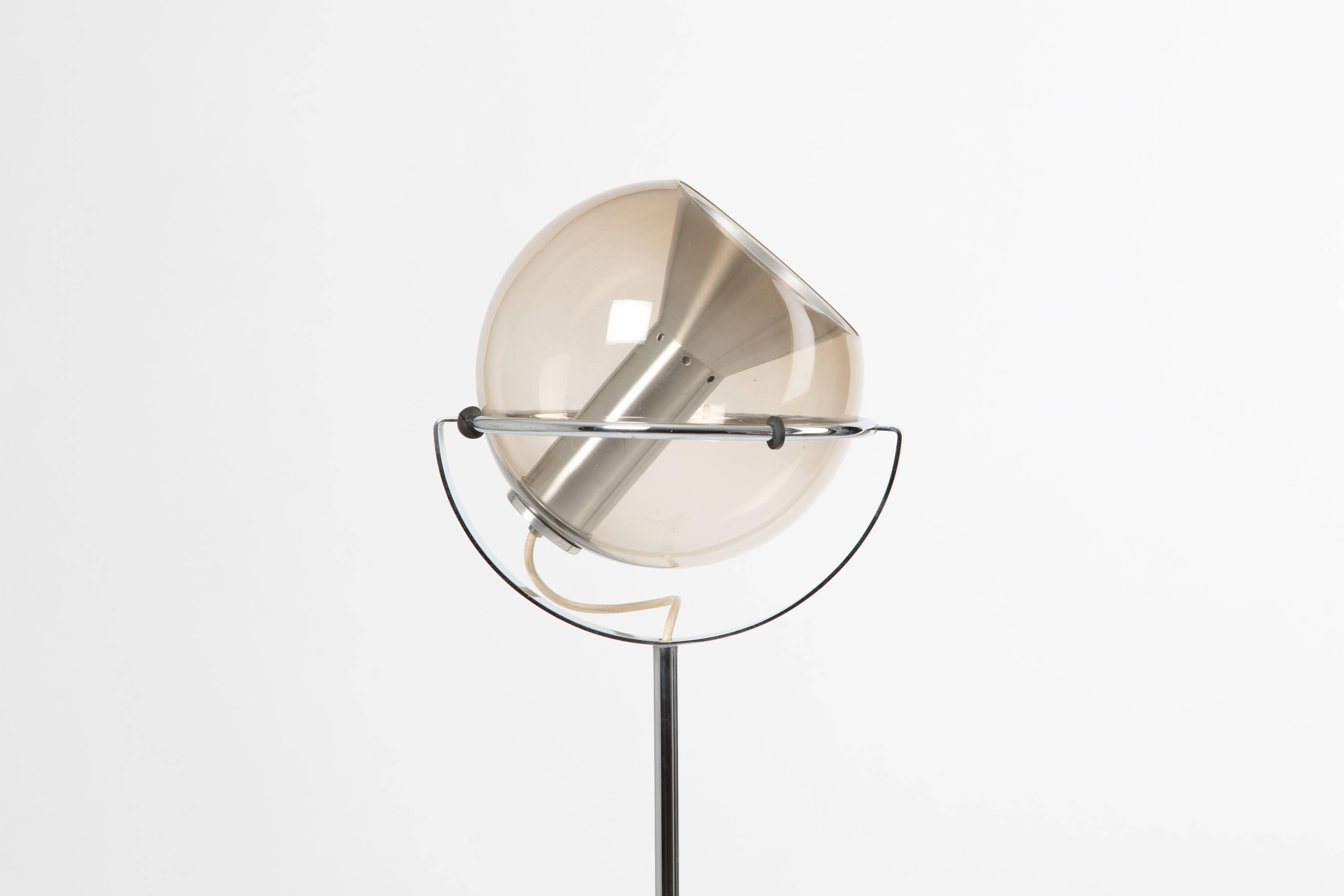 RAAK Amsterdam Floor Lamp by Frank Ligtelijn with Smoke Glass 6