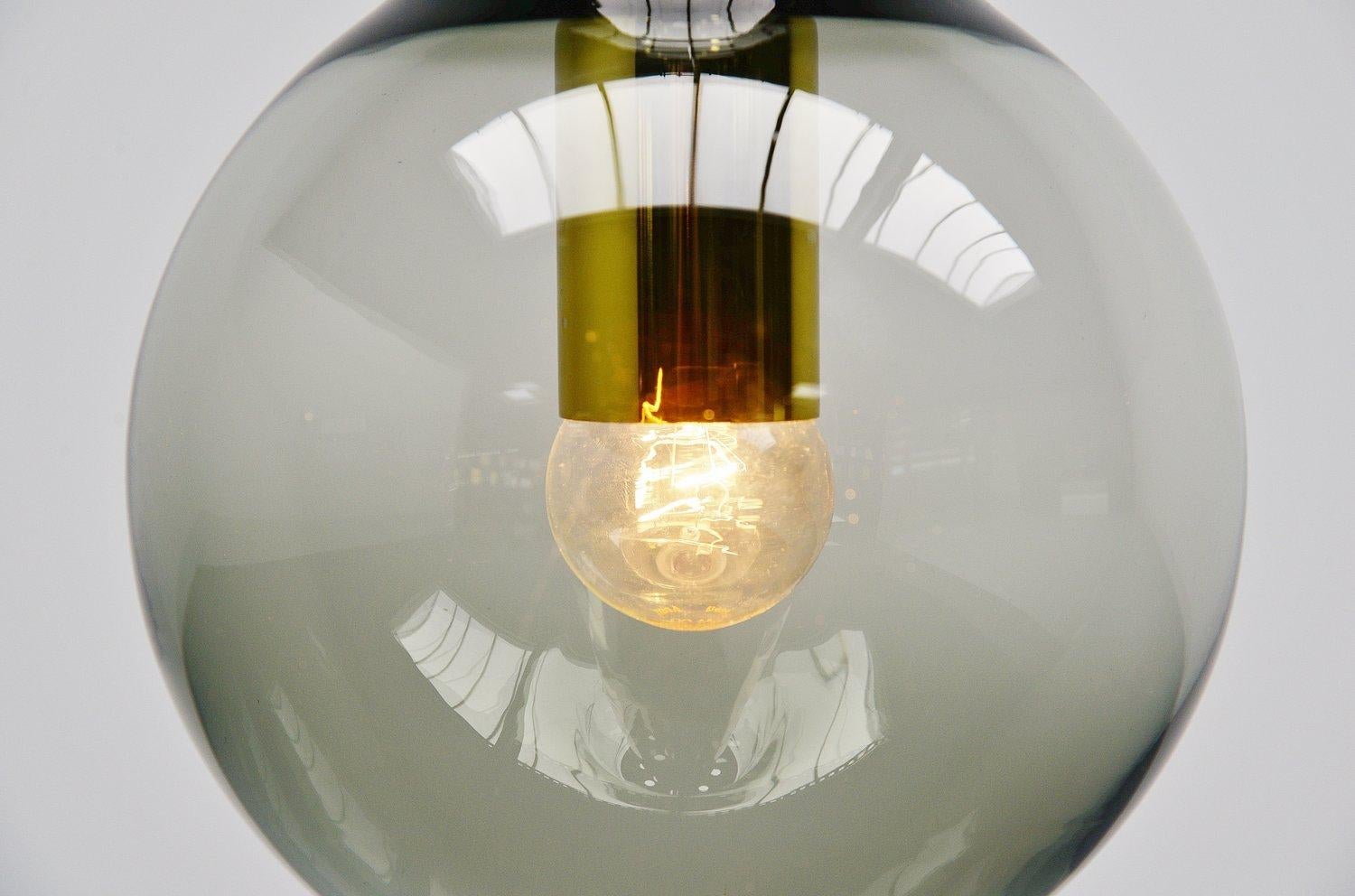 Lampes  suspension RAAK Amsterdam Maxi Globe L, Pays-Bas, 1965 Bon état - En vente à Etten-Leur, NL