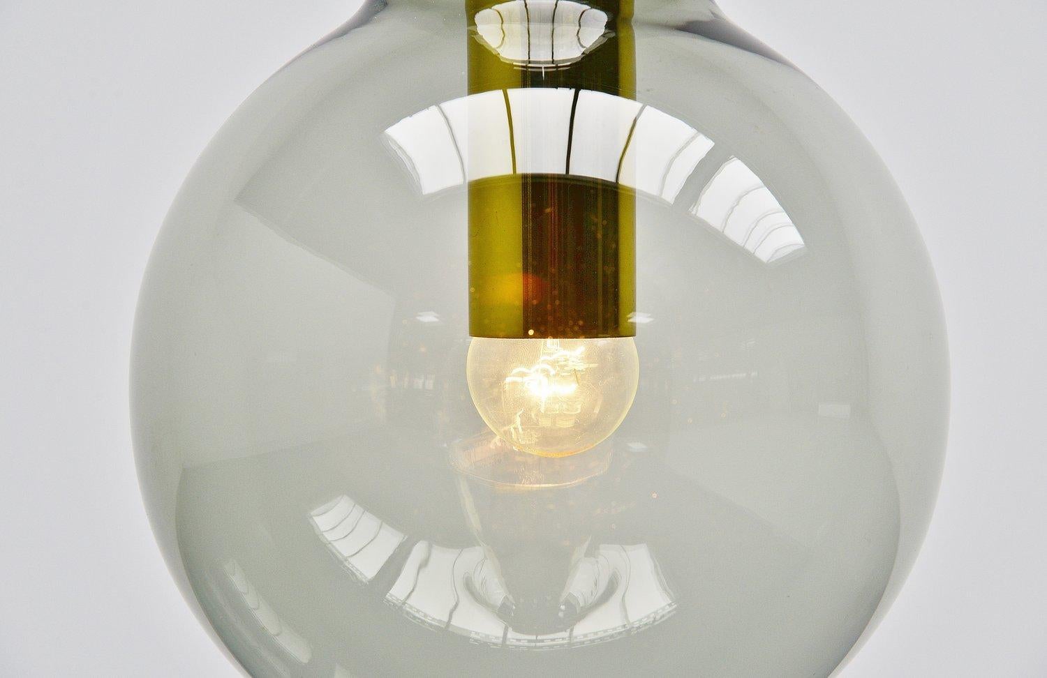 RAAK Amsterdam Maxi Globe Xl Pendant Lamps, The Netherlands 1965 In Good Condition For Sale In Etten-Leur, NL
