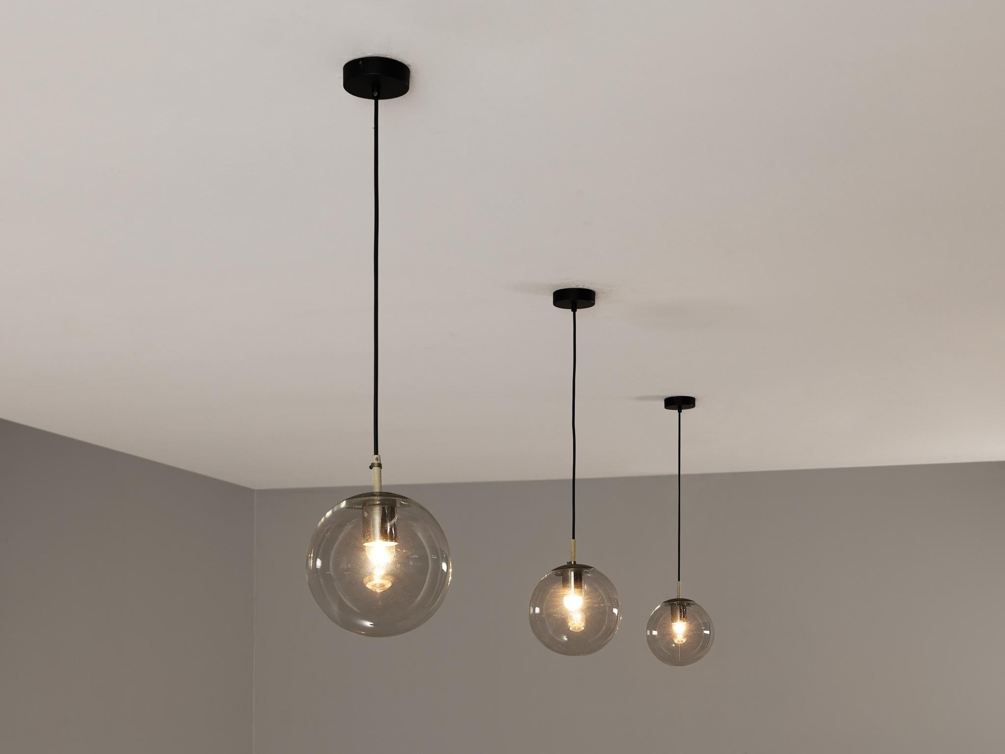 RAAK Amsterdam Pendants with Clear Glass Orbs In Good Condition For Sale In Waalwijk, NL