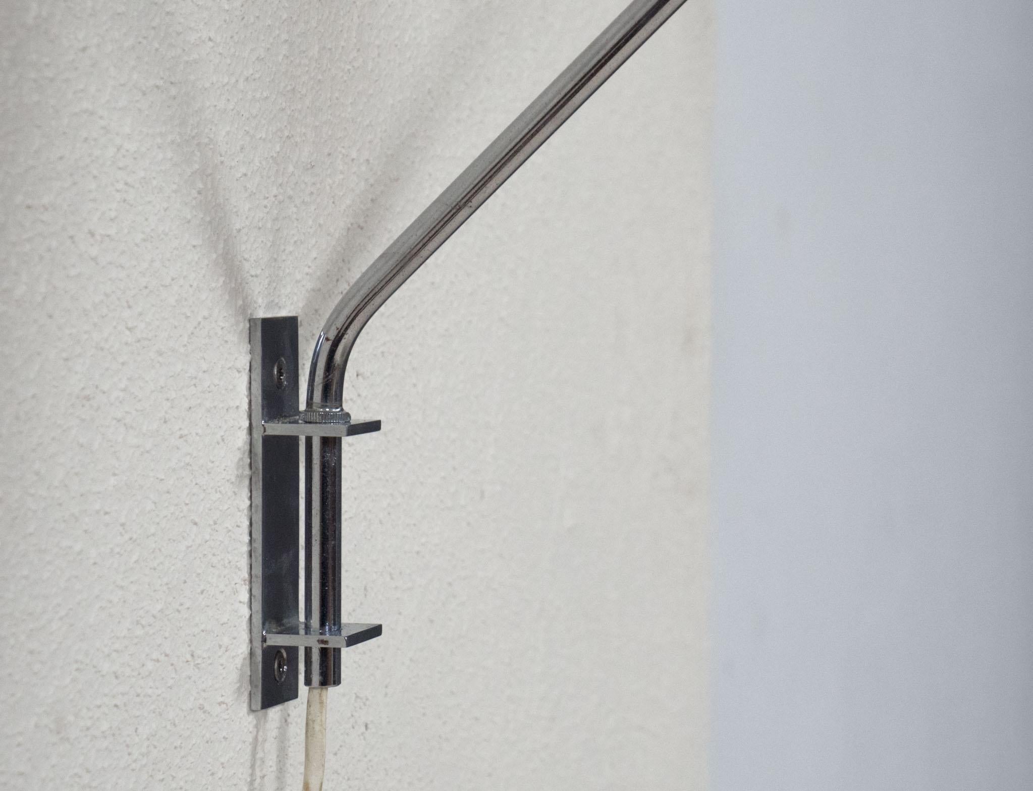 Post-Modern Raak ‘C-1505’ swivel wall lamp