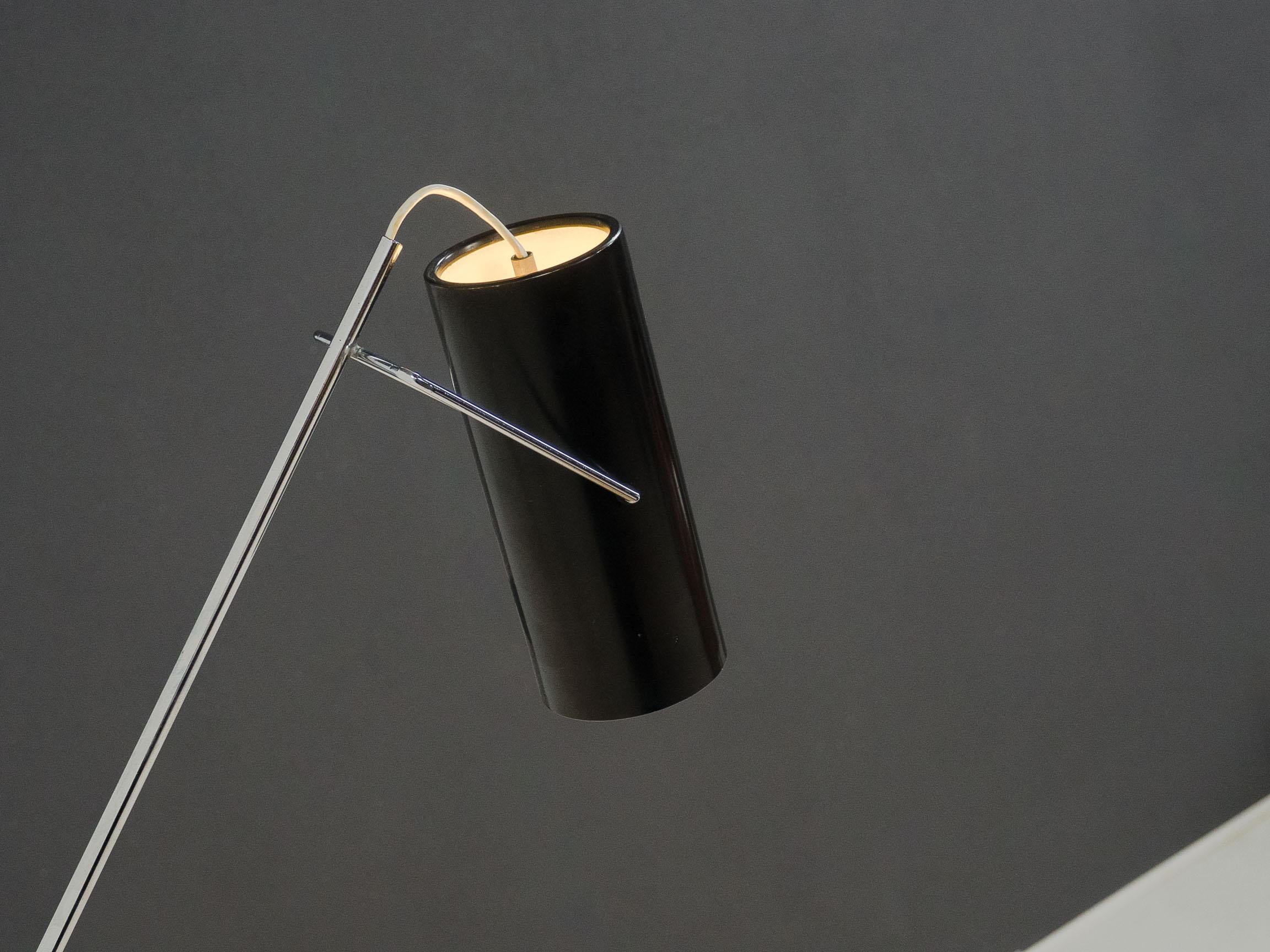 Dutch Raak ‘C-1505’ swivel wall lamp