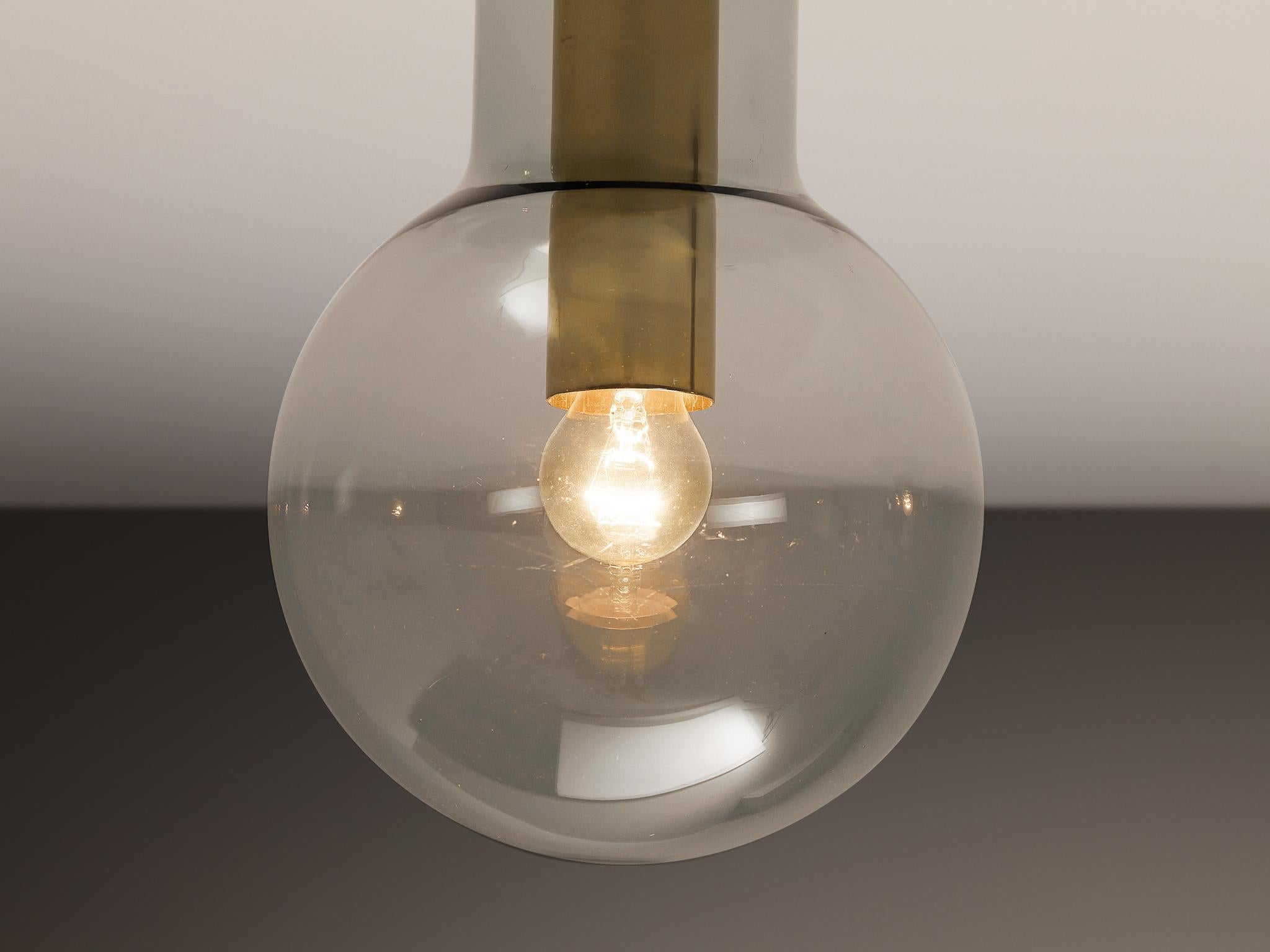RAAK Ceiling Lights 'Maxi-Light Bulb' in Smoked Glass and Brass In Good Condition For Sale In Waalwijk, NL