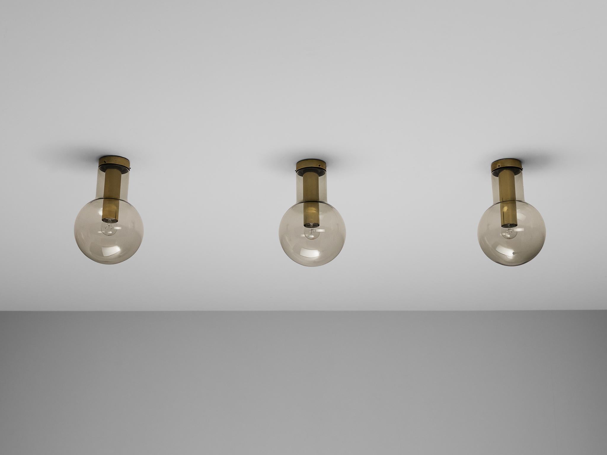 RAAK Ceiling Lights 'Maxi-Light Bulb' in Smoked Glass and Brass For Sale 2