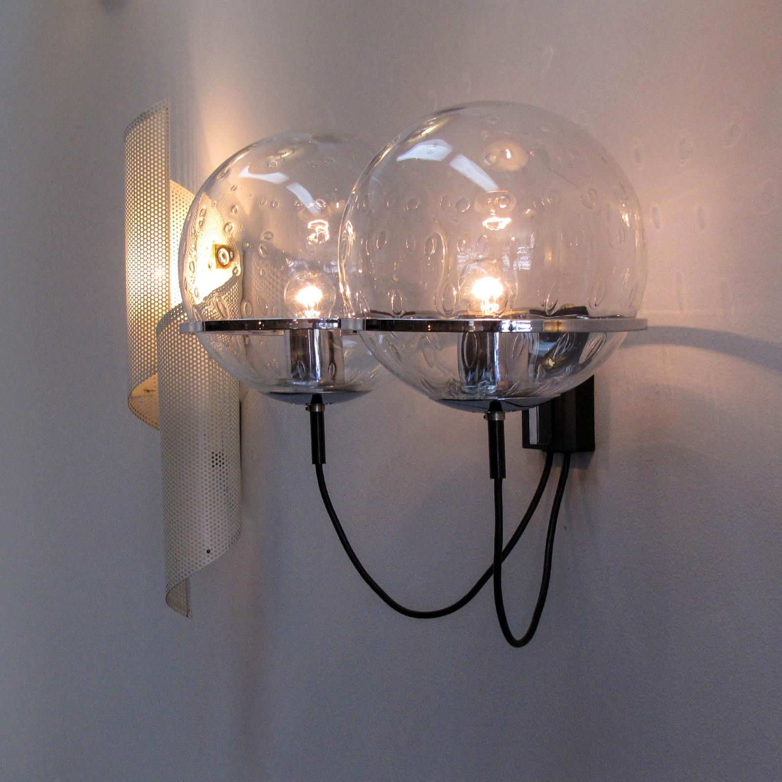 RAAK Double Globe Wall Light, 1960 For Sale 1