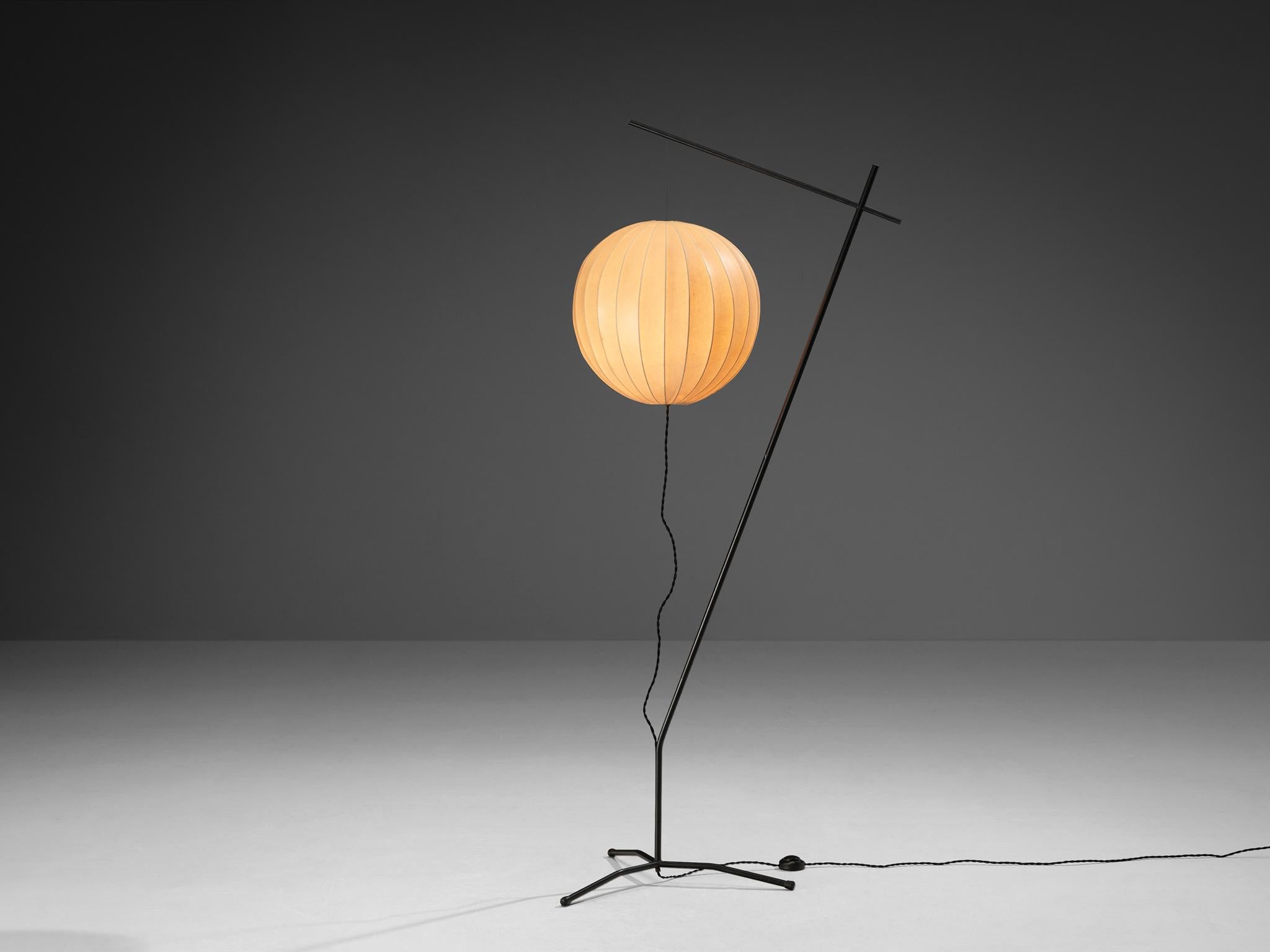 RAAK, floor lamp, model ‘D-2004’, coated iron, fiberglass, wire, The Netherlands, 1962 

The cocoon globe floor lamp is designed by the Dutch lighting company RAAK Amsterdam, a significant Dutch lighting manufacturer of the 20th century established