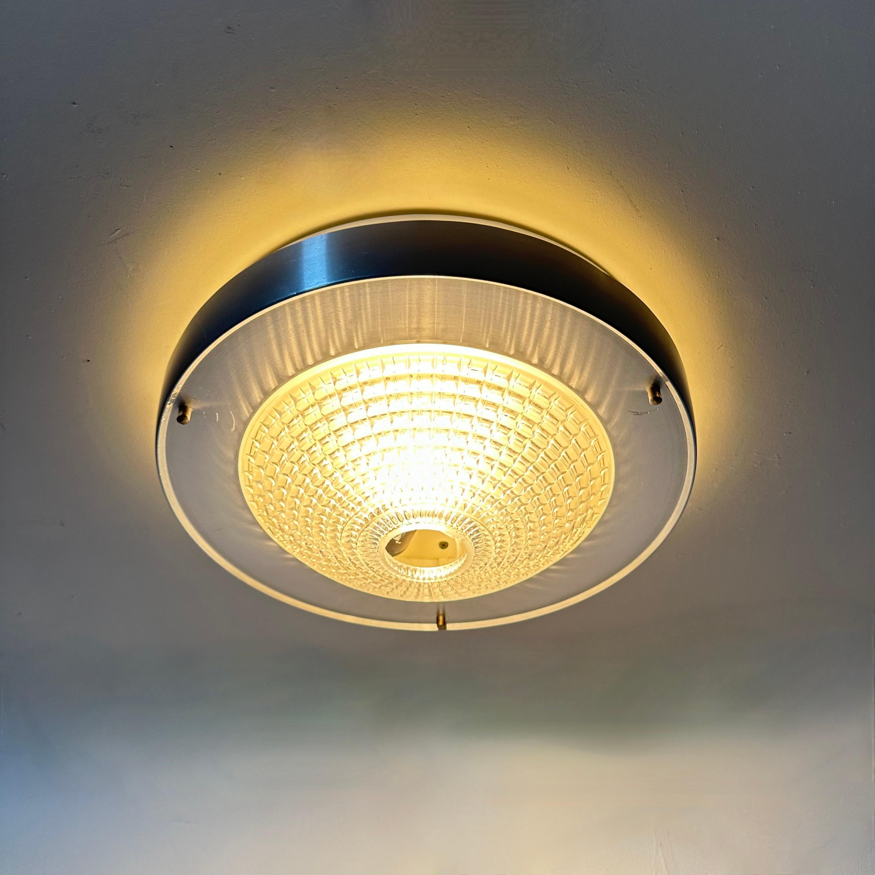 Late 20th Century Raak Flush mount ceiling lamp B-1043 , 1970s Ufo space age