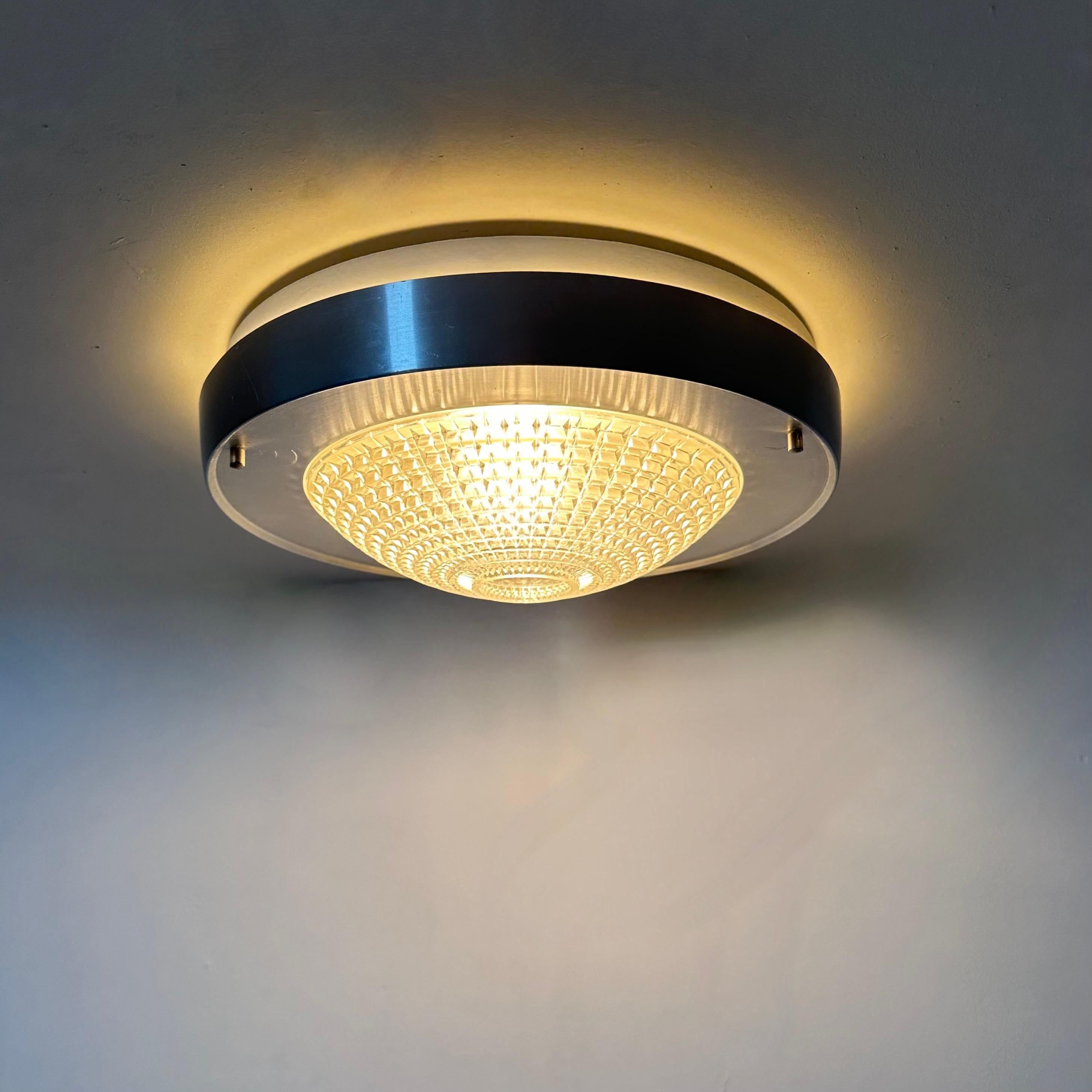 Raak Flush mount ceiling lamp B-1043 , 1970s Ufo space age 1