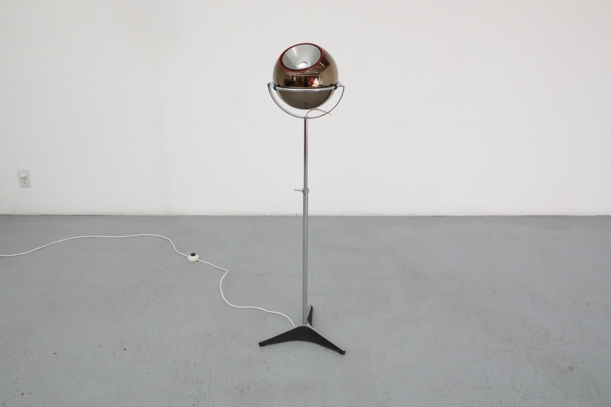 Lampadaire Raak 'Globe 2000' en verre fumé Design/One par Frank Ligtelijn, années 1950 en vente 9