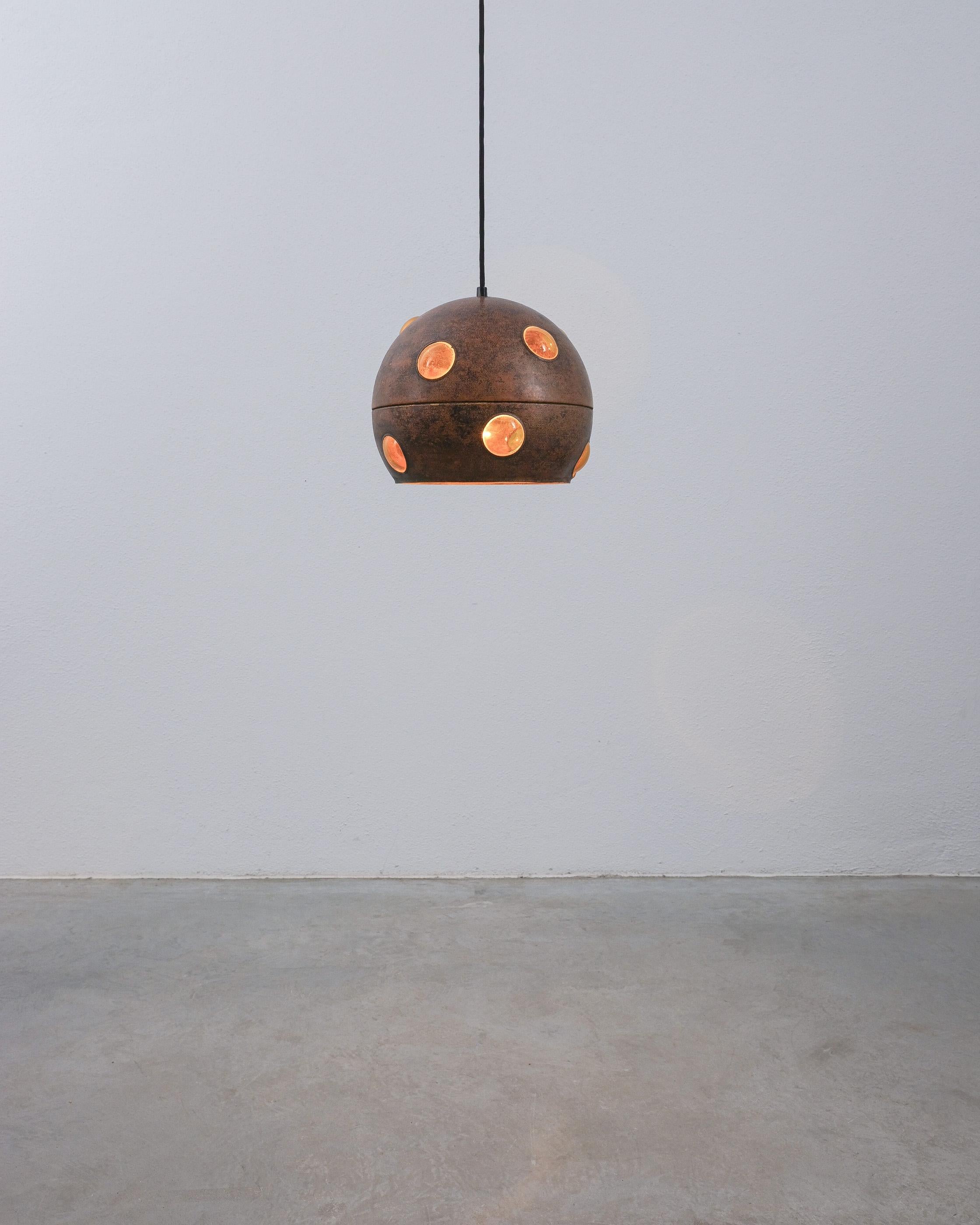 Lámparas colgantes Raak Nanny Still Lámparas grandes de cristal de cobre, 1960 en Bueno estado para la venta en Vienna, AT